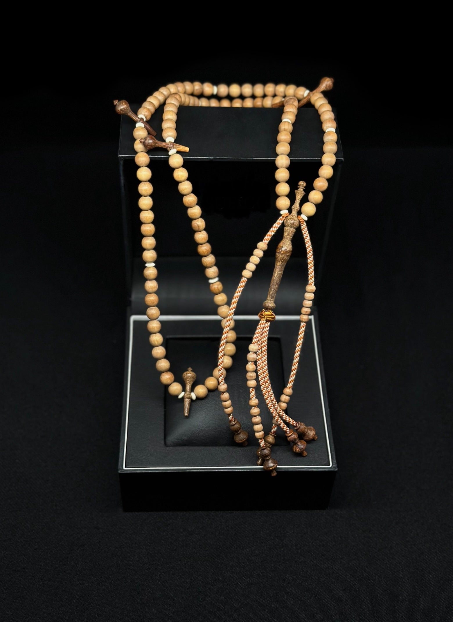 Sandalwood x Oud Agarwood Tasbih Senegal Model