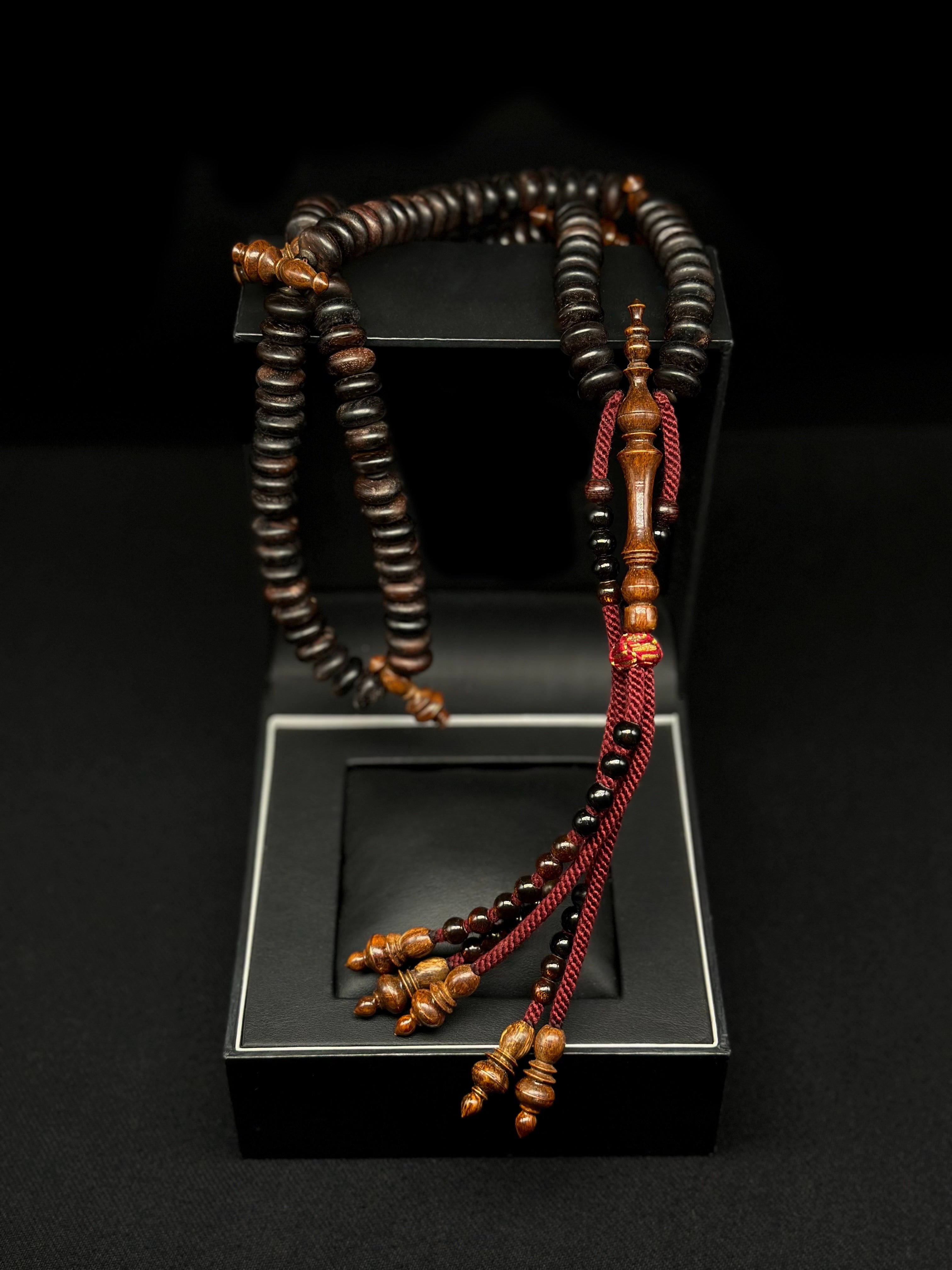 Ebony x Oud x Gold Yusr Agarwood Tasbih Prayer Beads