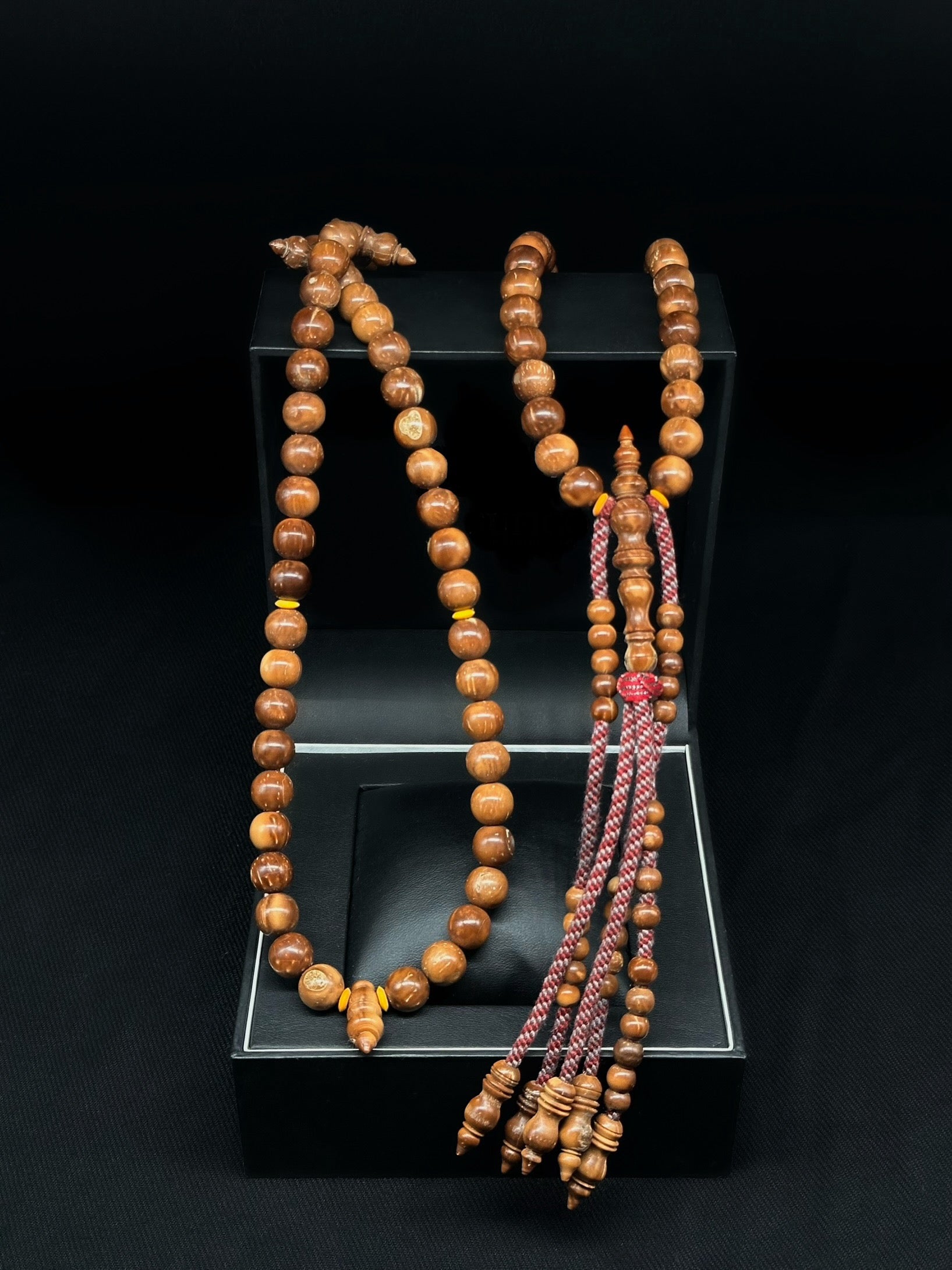 Pure Kuka Coquilla Nut Tasbih