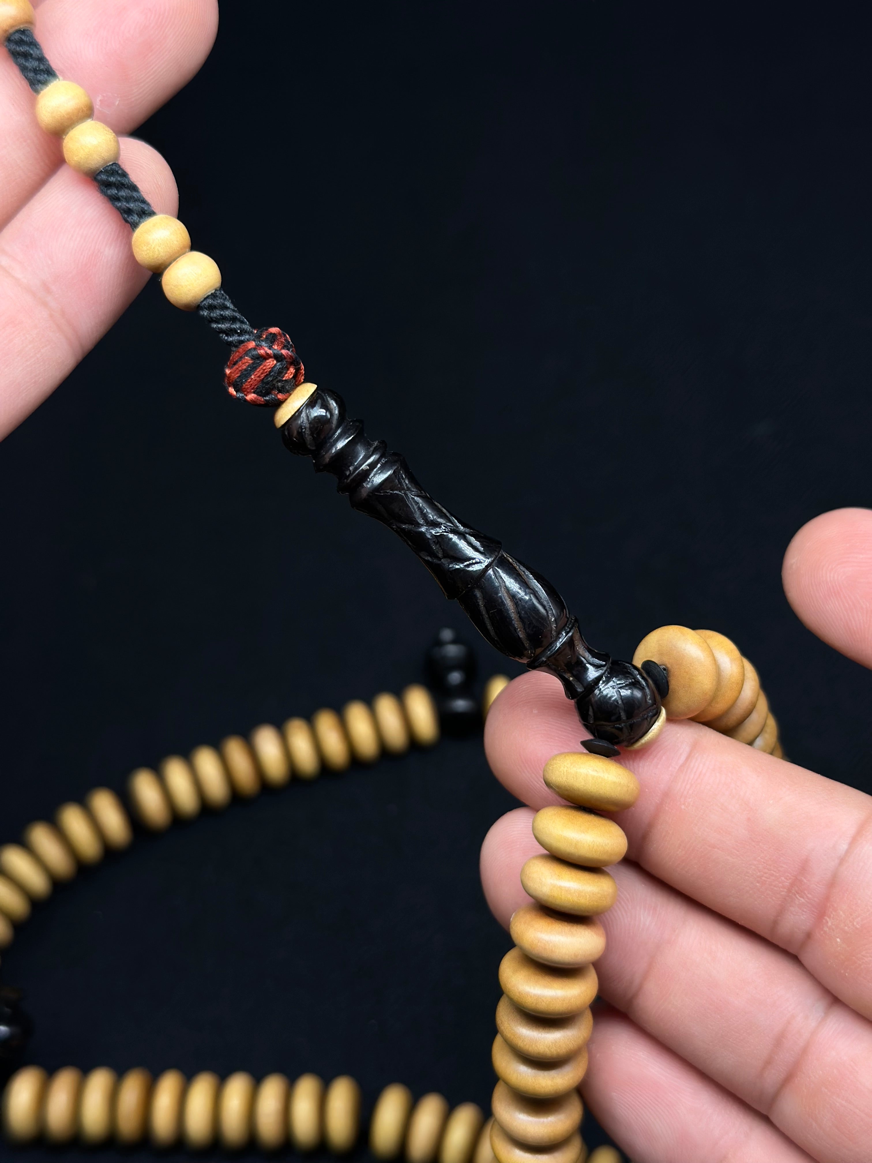Pure Sandalwood x Carved Ebony Tasbih Grade A Fragrant)