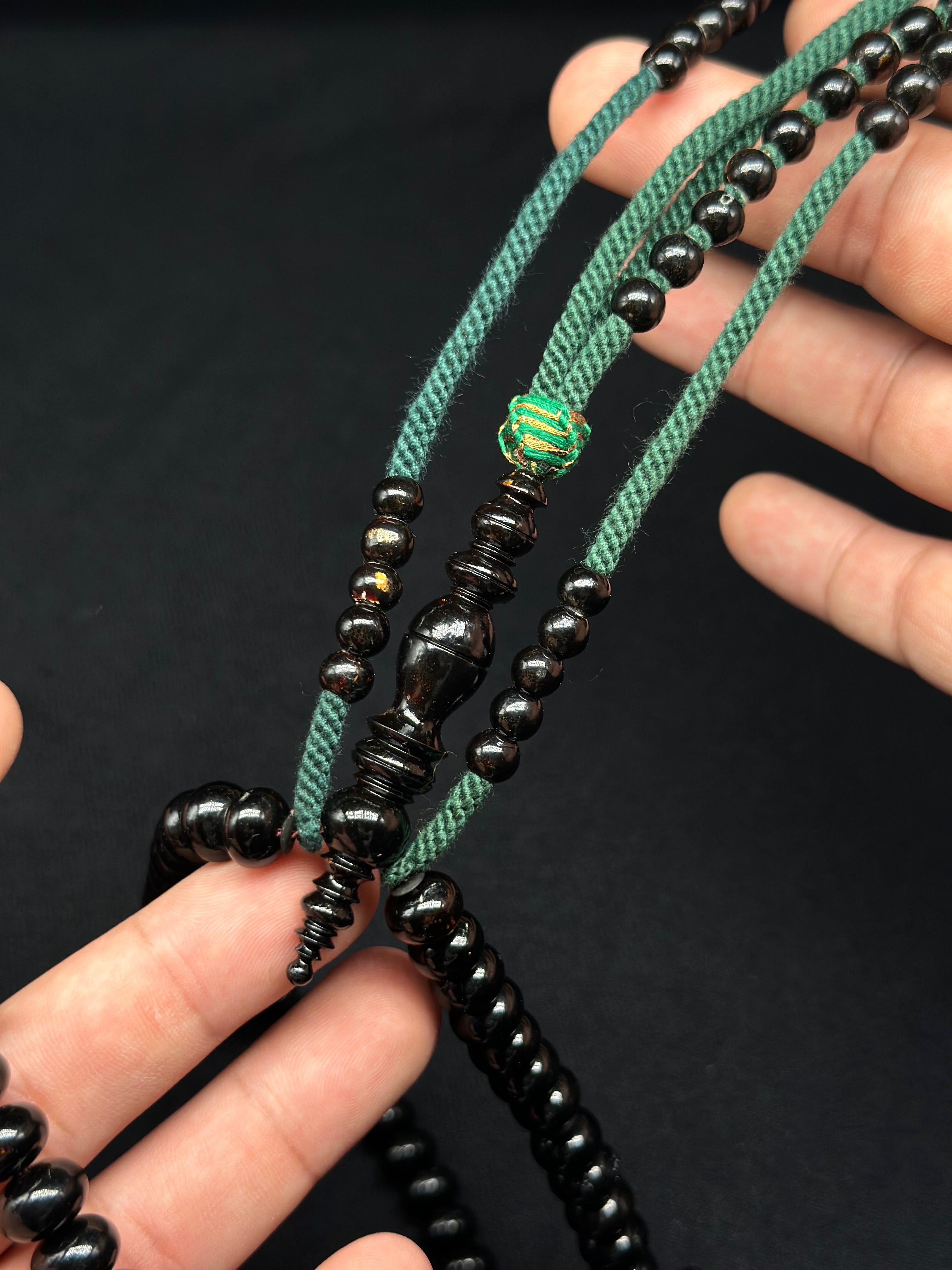 Pure Black Yusr Tasbih