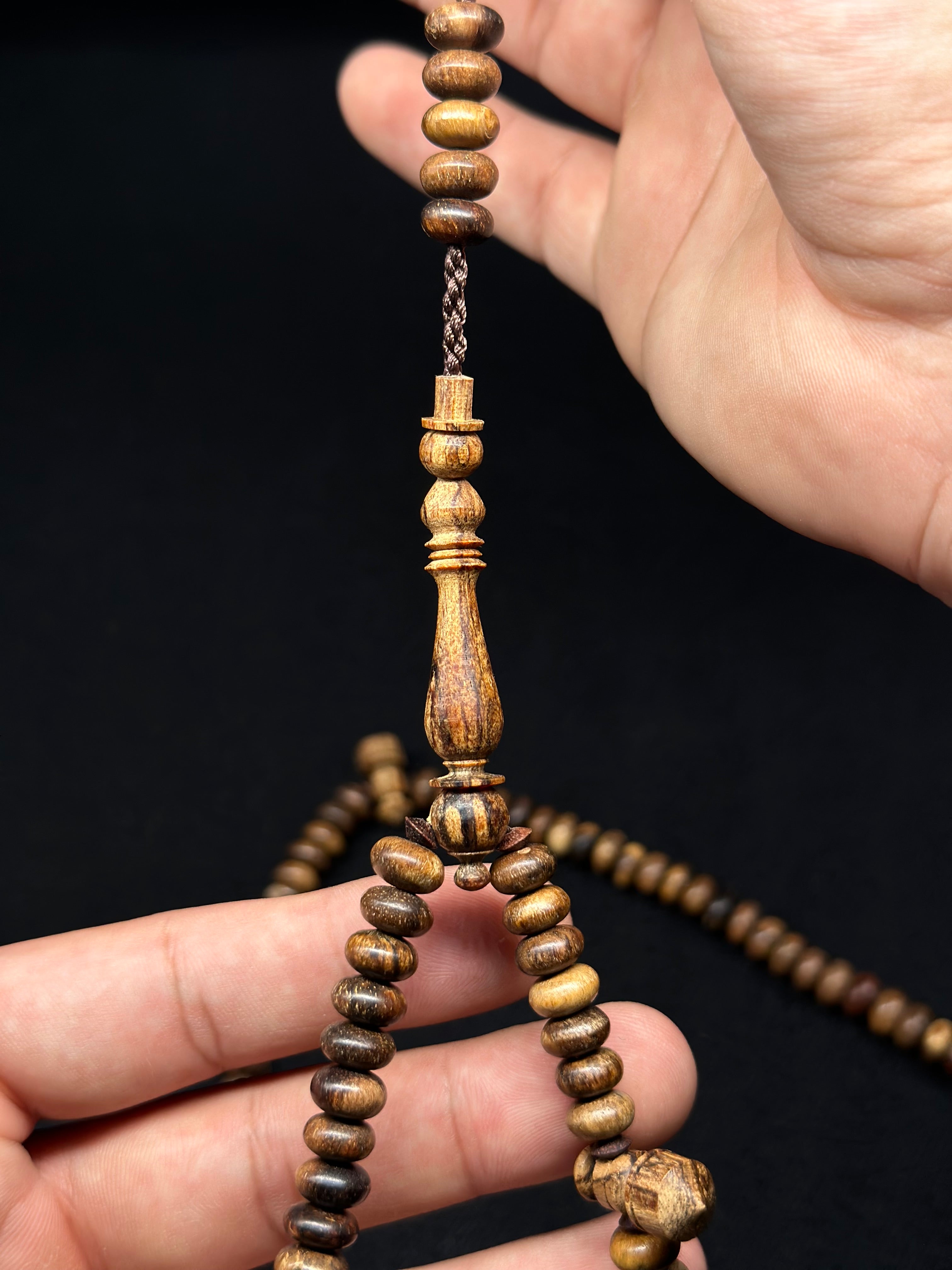 Adjustable Oud Agarwood Tasbih