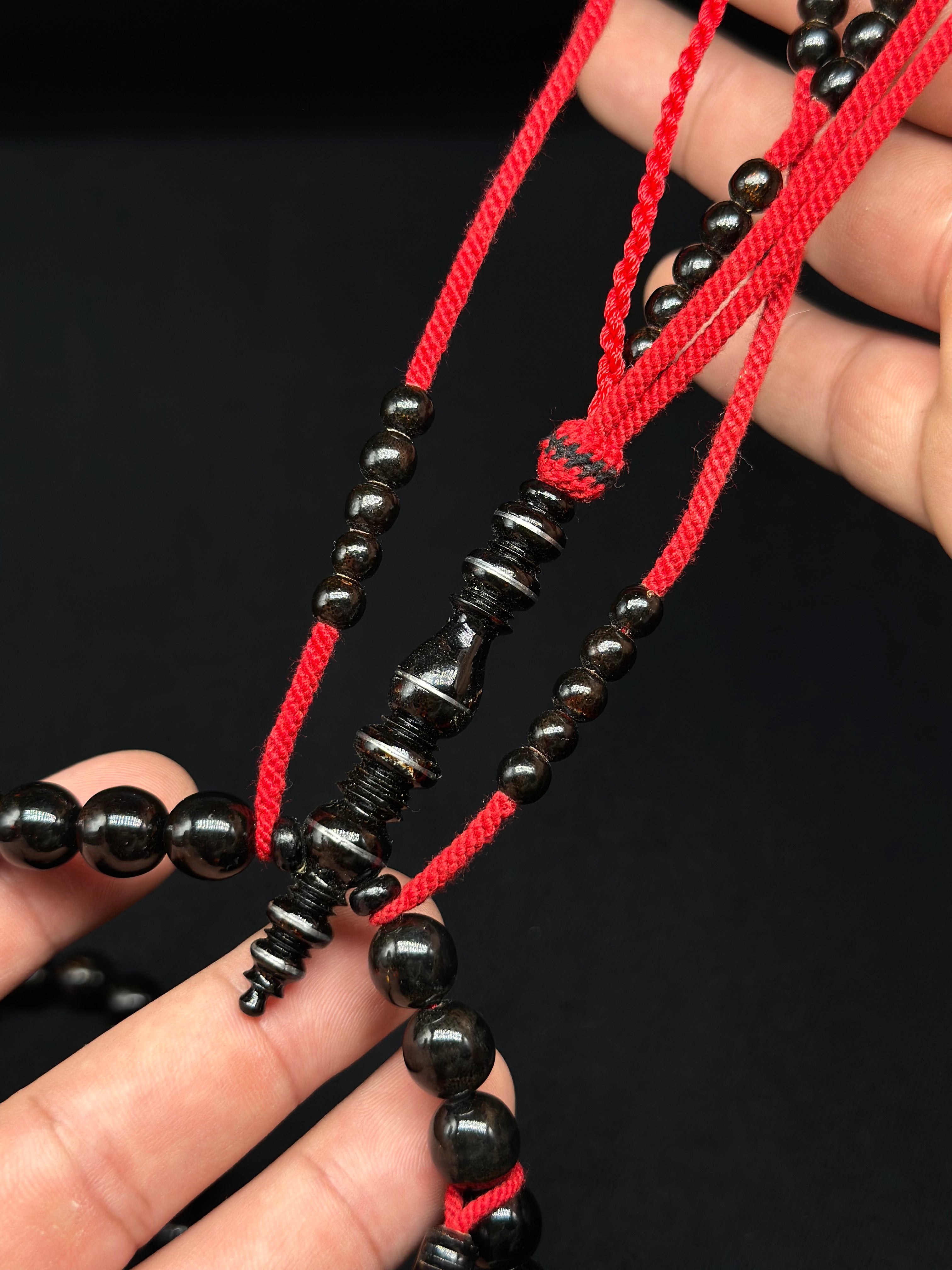 Pure Black Yusr Tasbih (L)