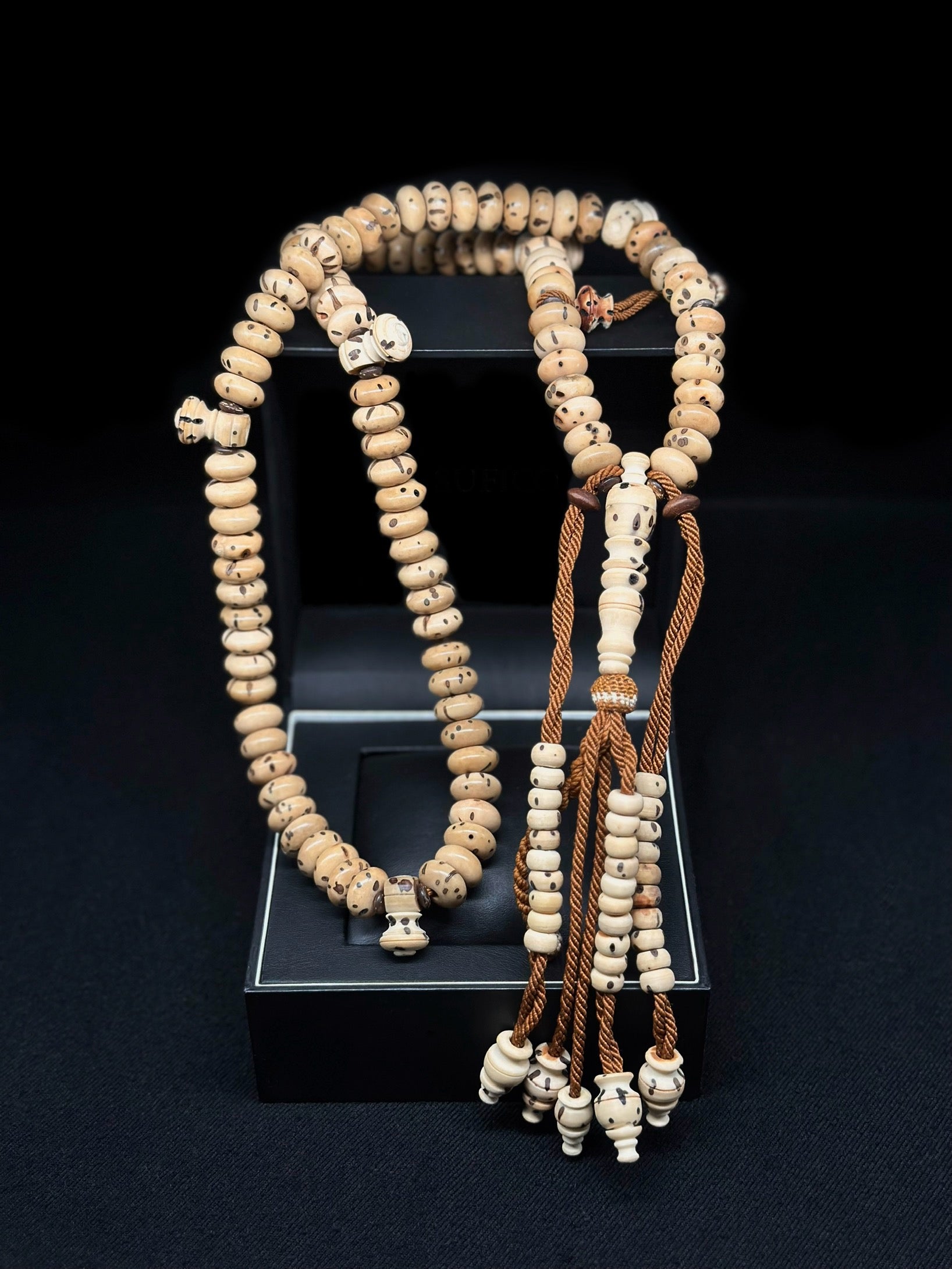 Pure Moroccan Oud Salib Tasbih