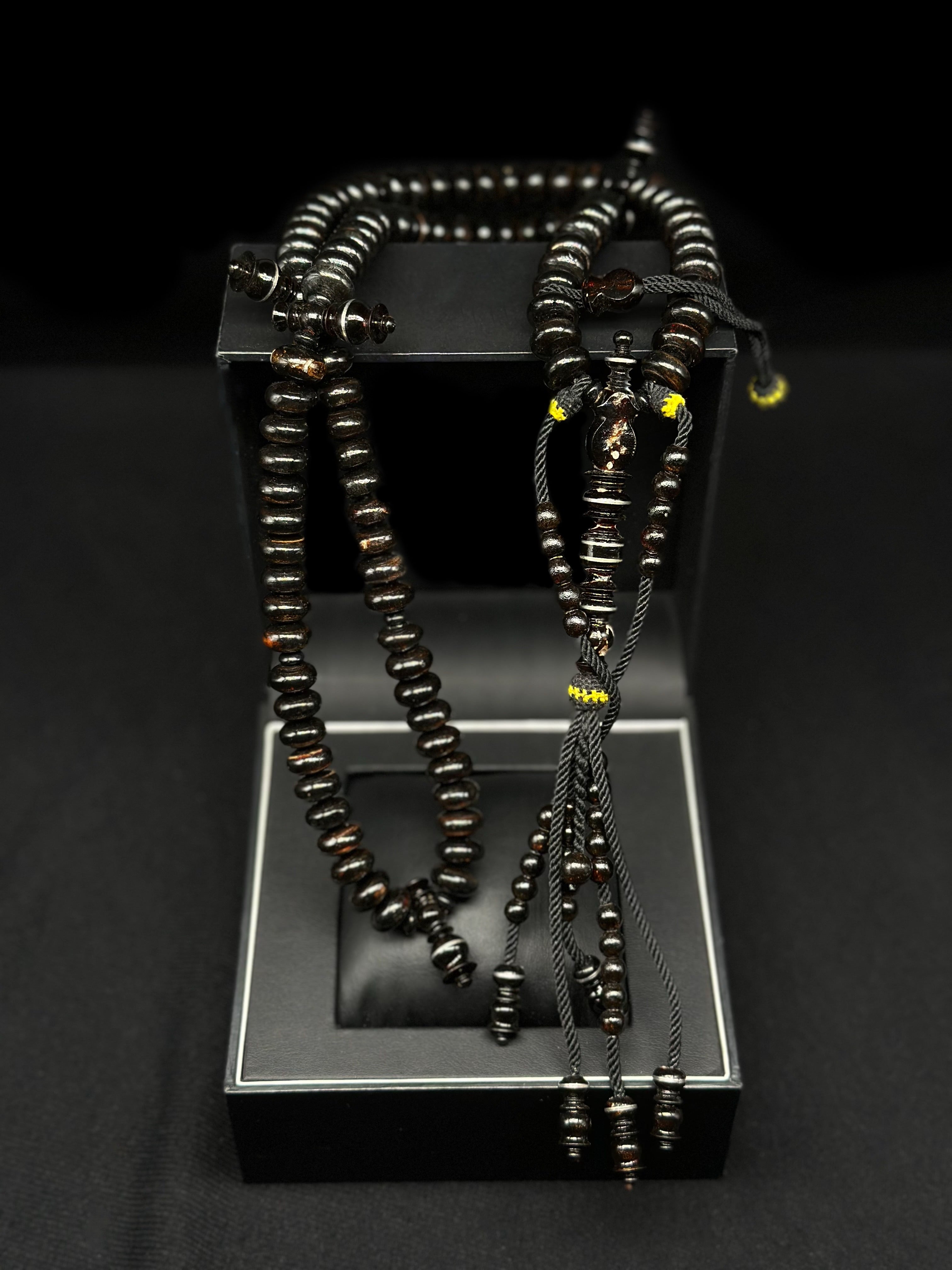 Pure Black Yusr Tasbih