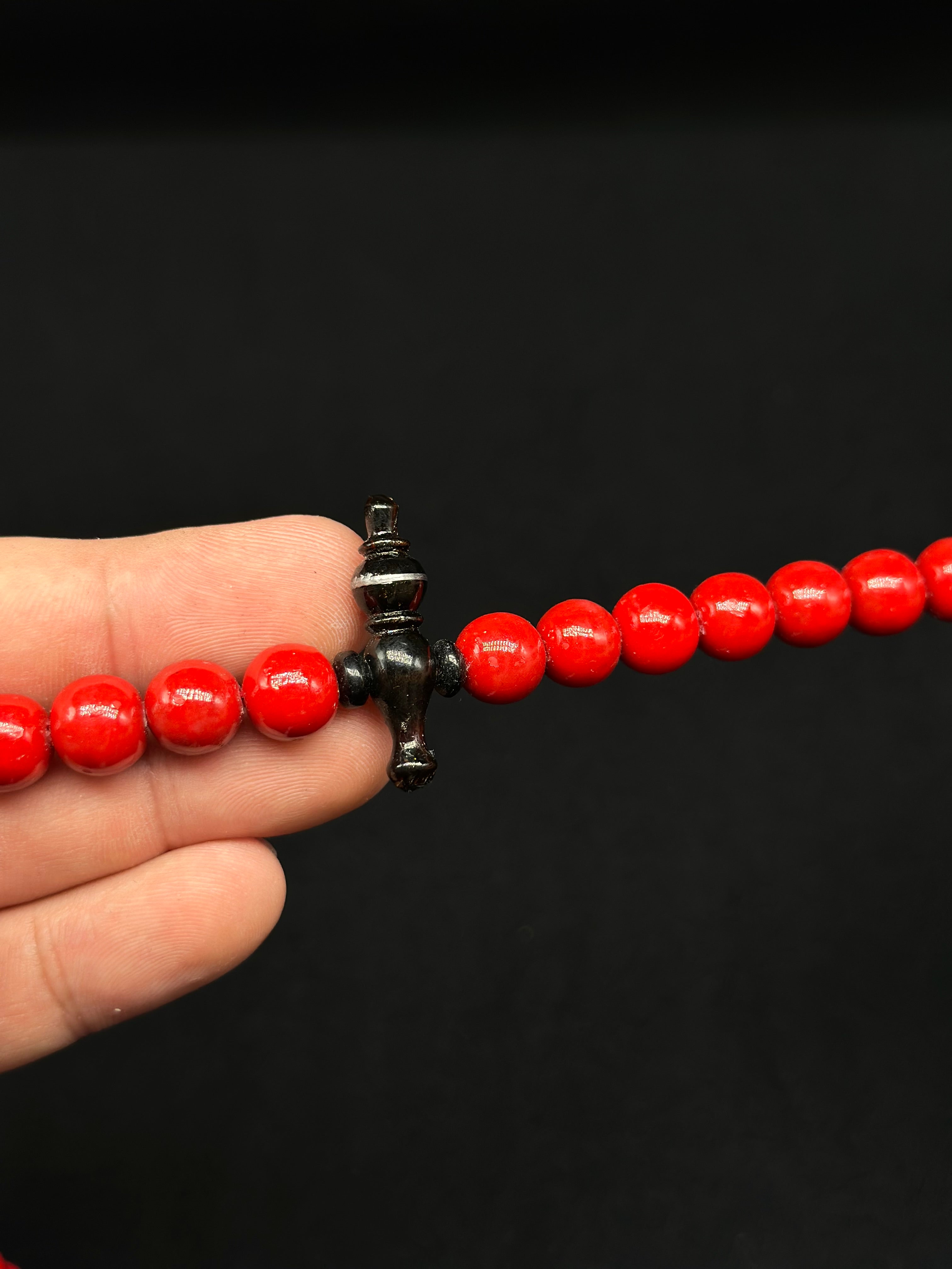 Red Marjan x Black Yusr Tasbih
