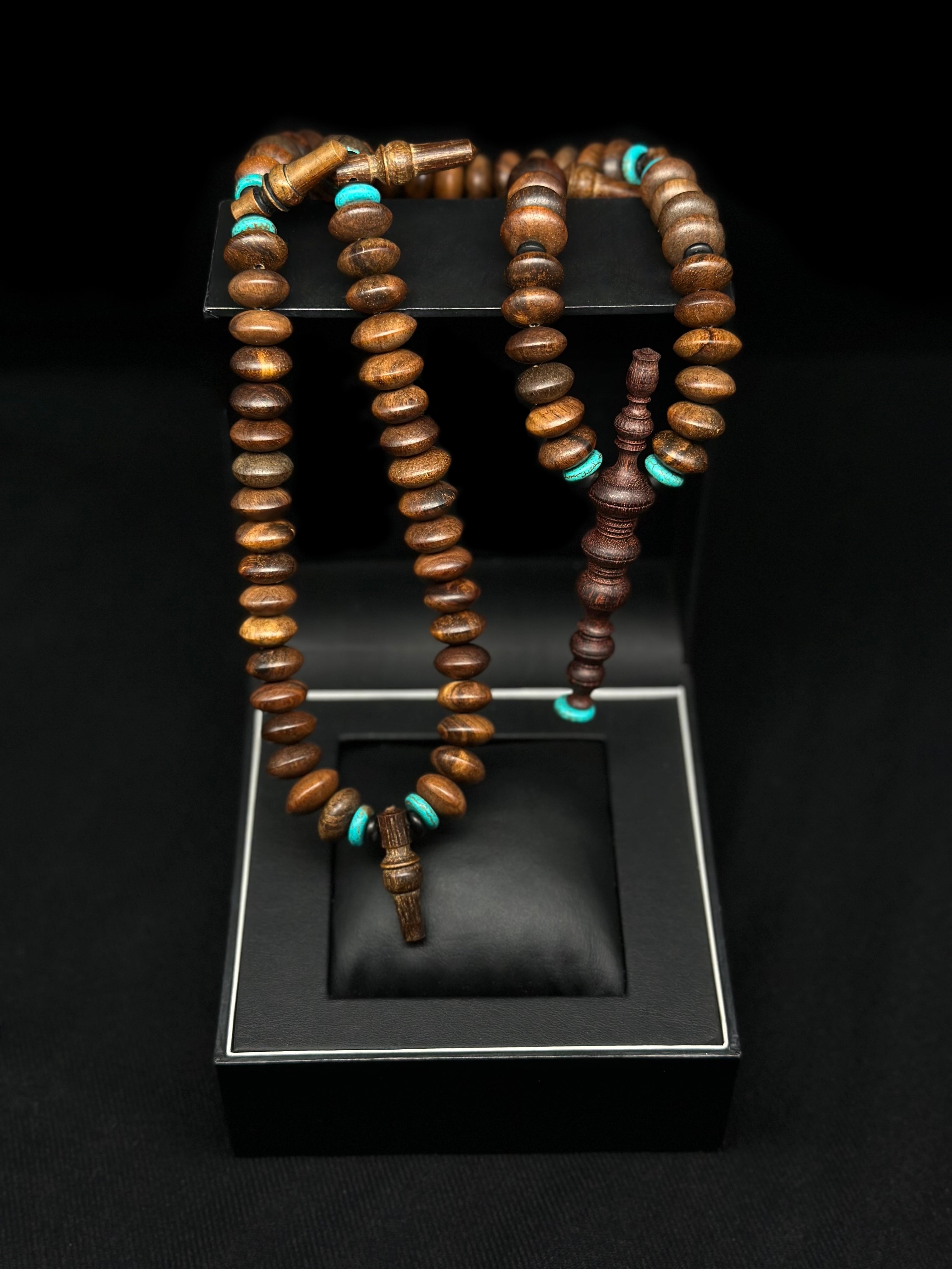 Oud Agarwood x Tamarind x Fairouz Tasbih