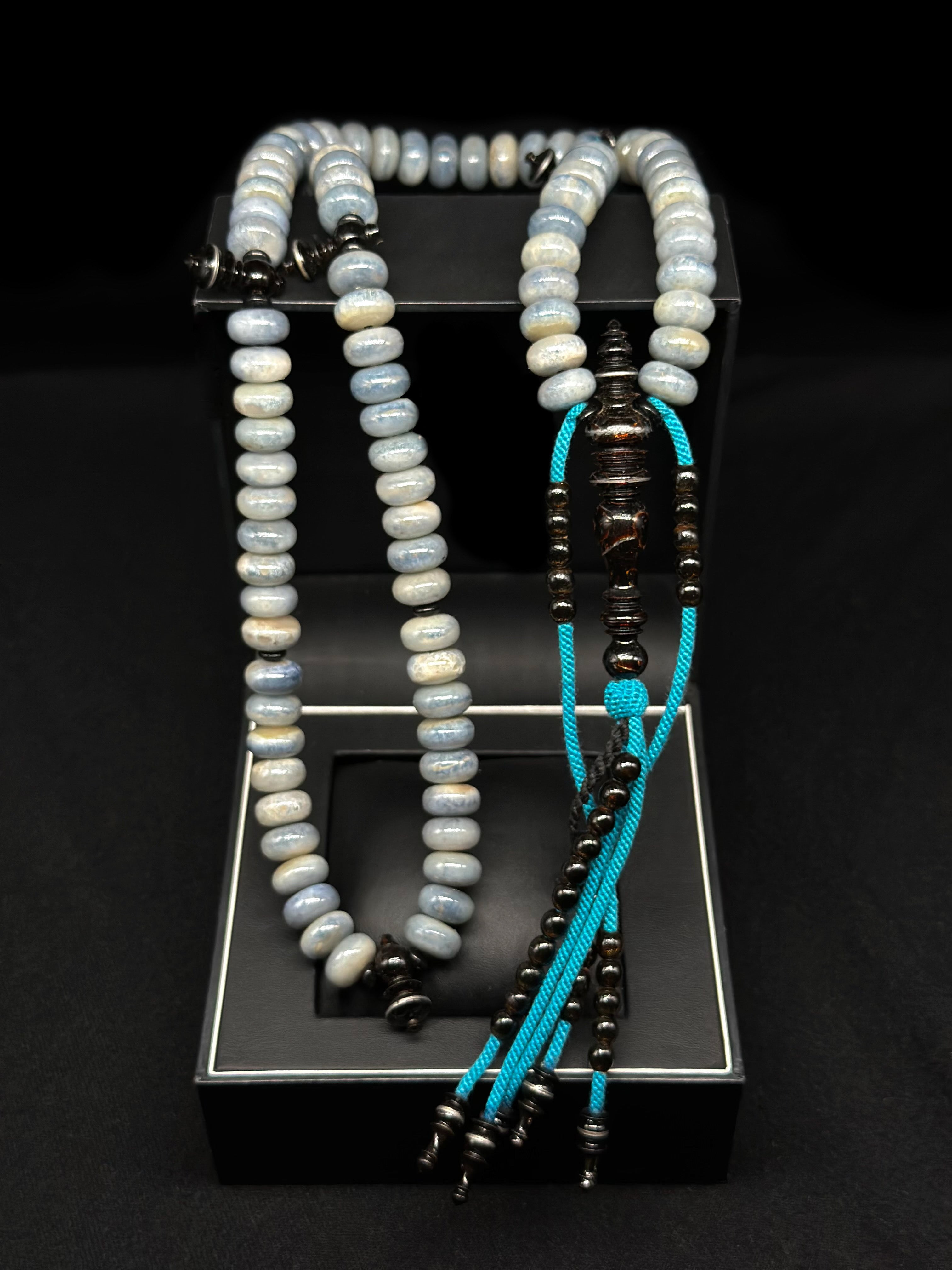 Blue Marjan x Yusr Tasbih