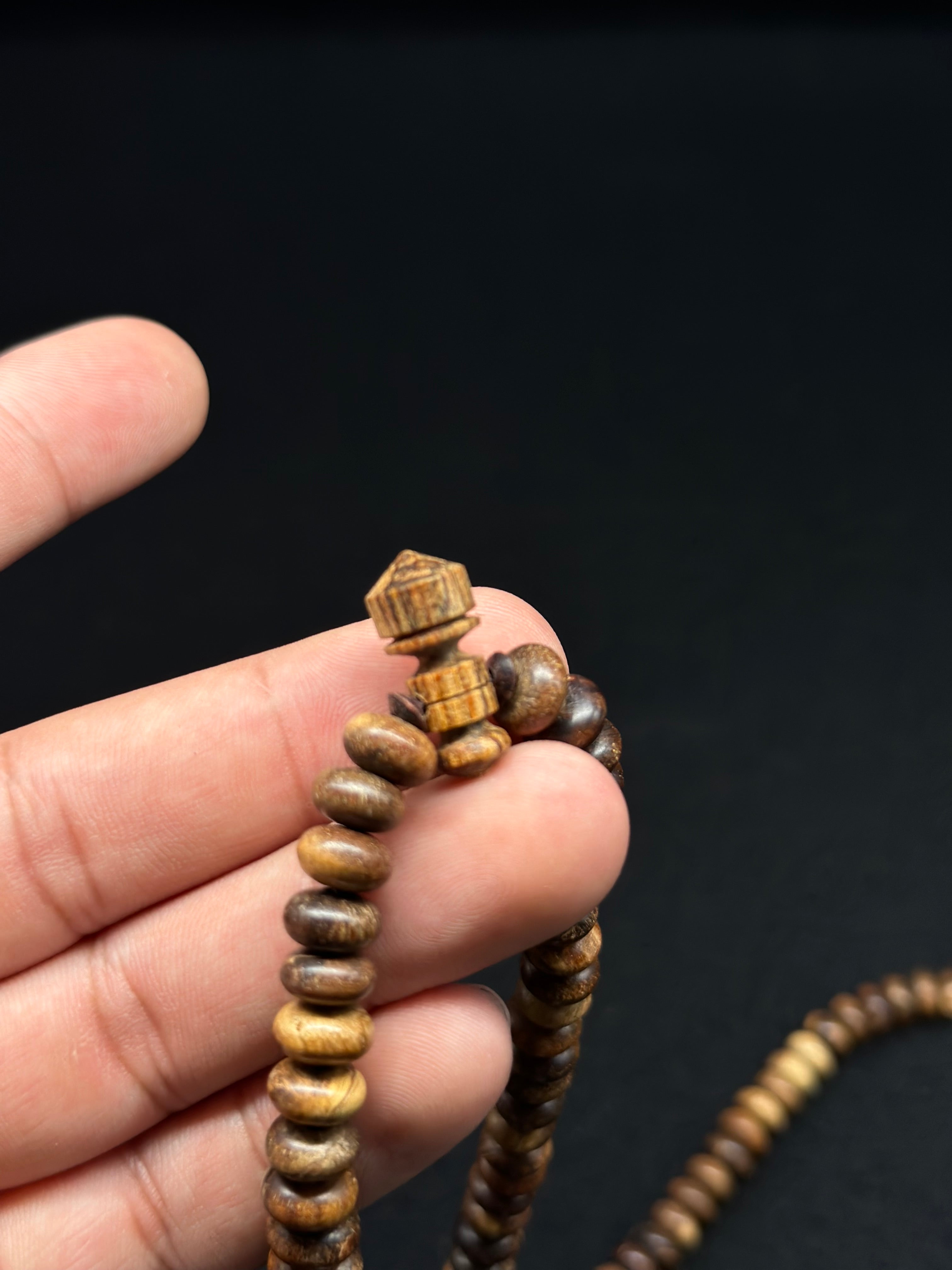 Adjustable Oud Agarwood Tasbih