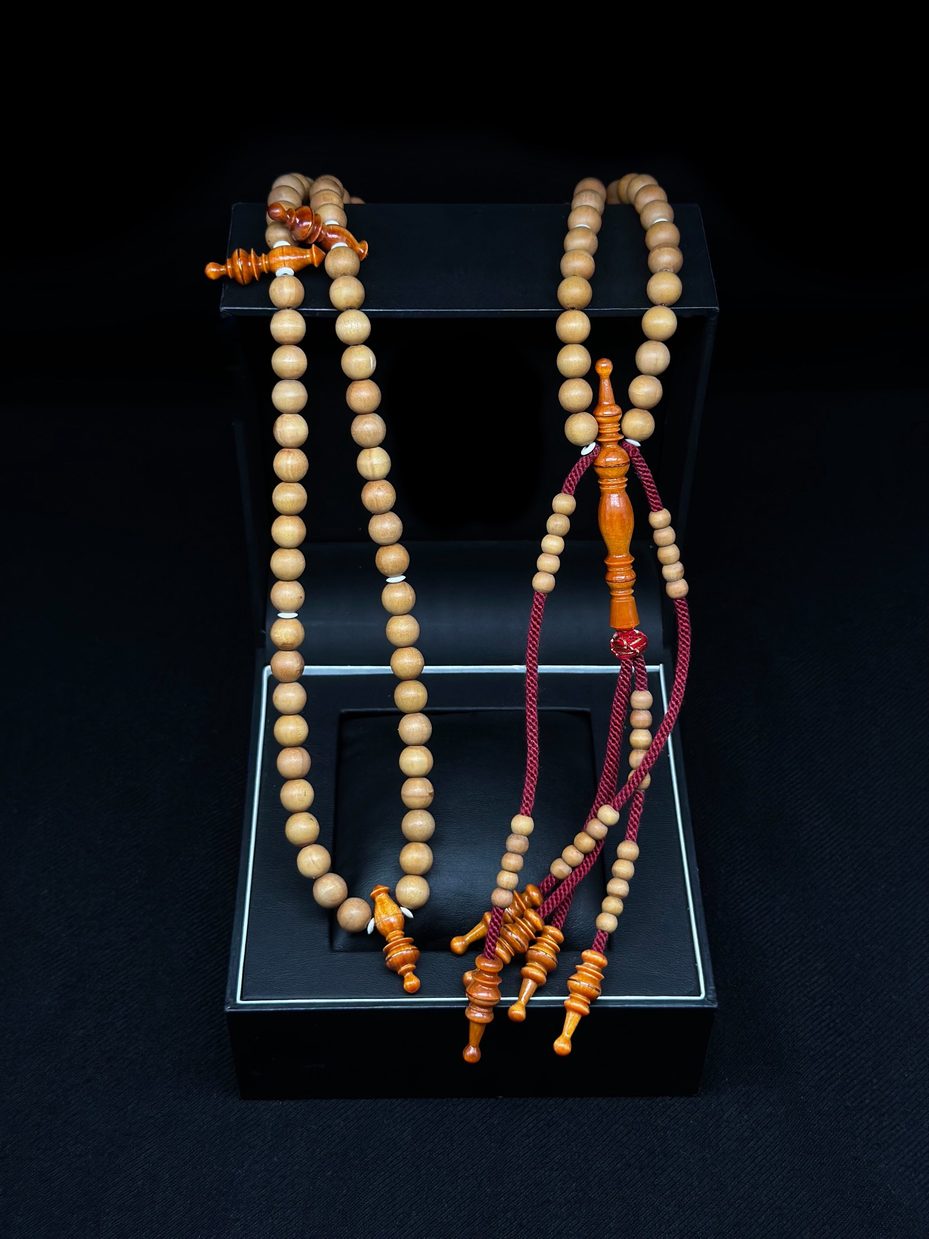 Sandalwood x Agathis Tasbih