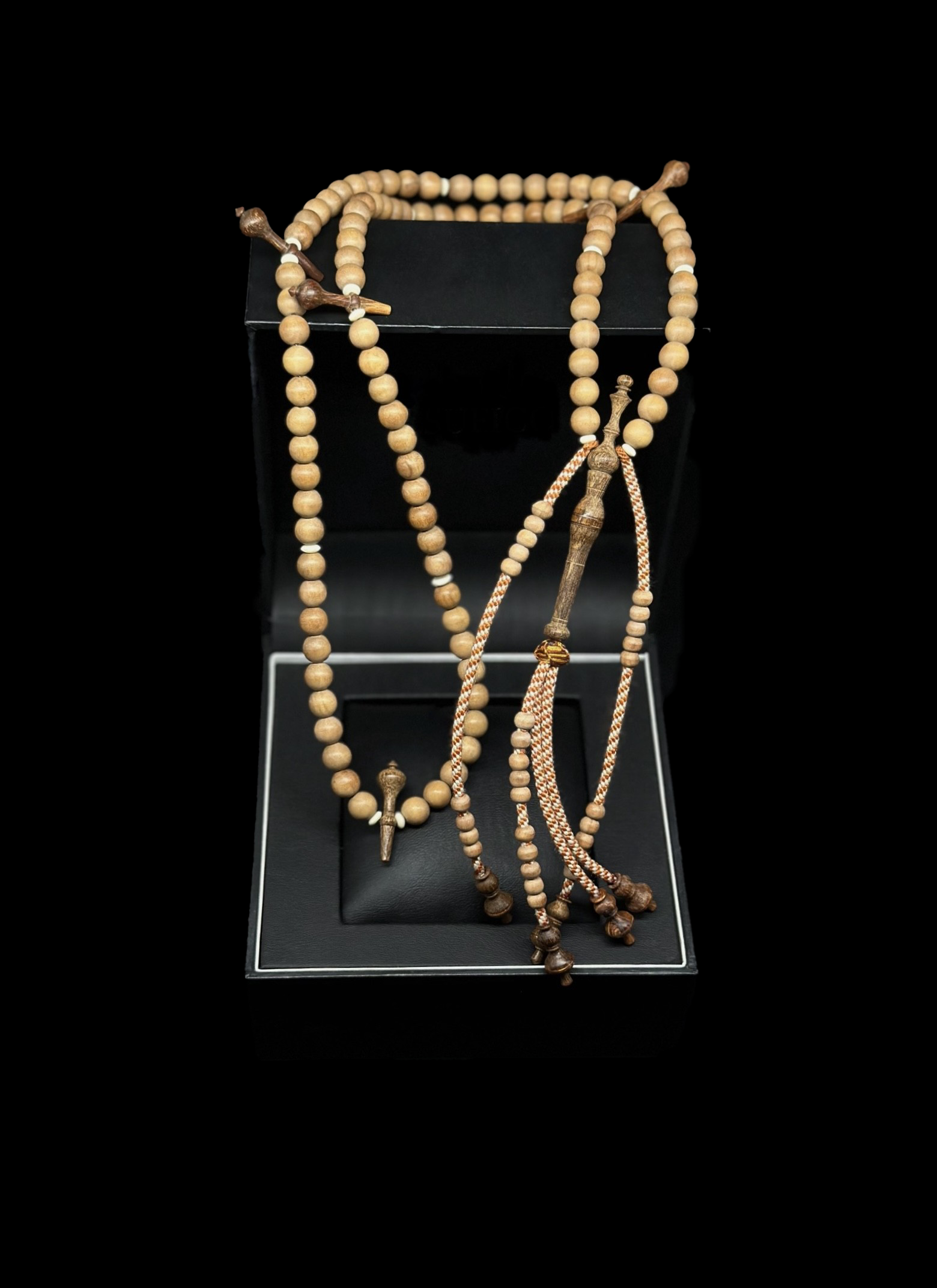 Sandalwood x Oud Agarwood Tasbih Senegal Model