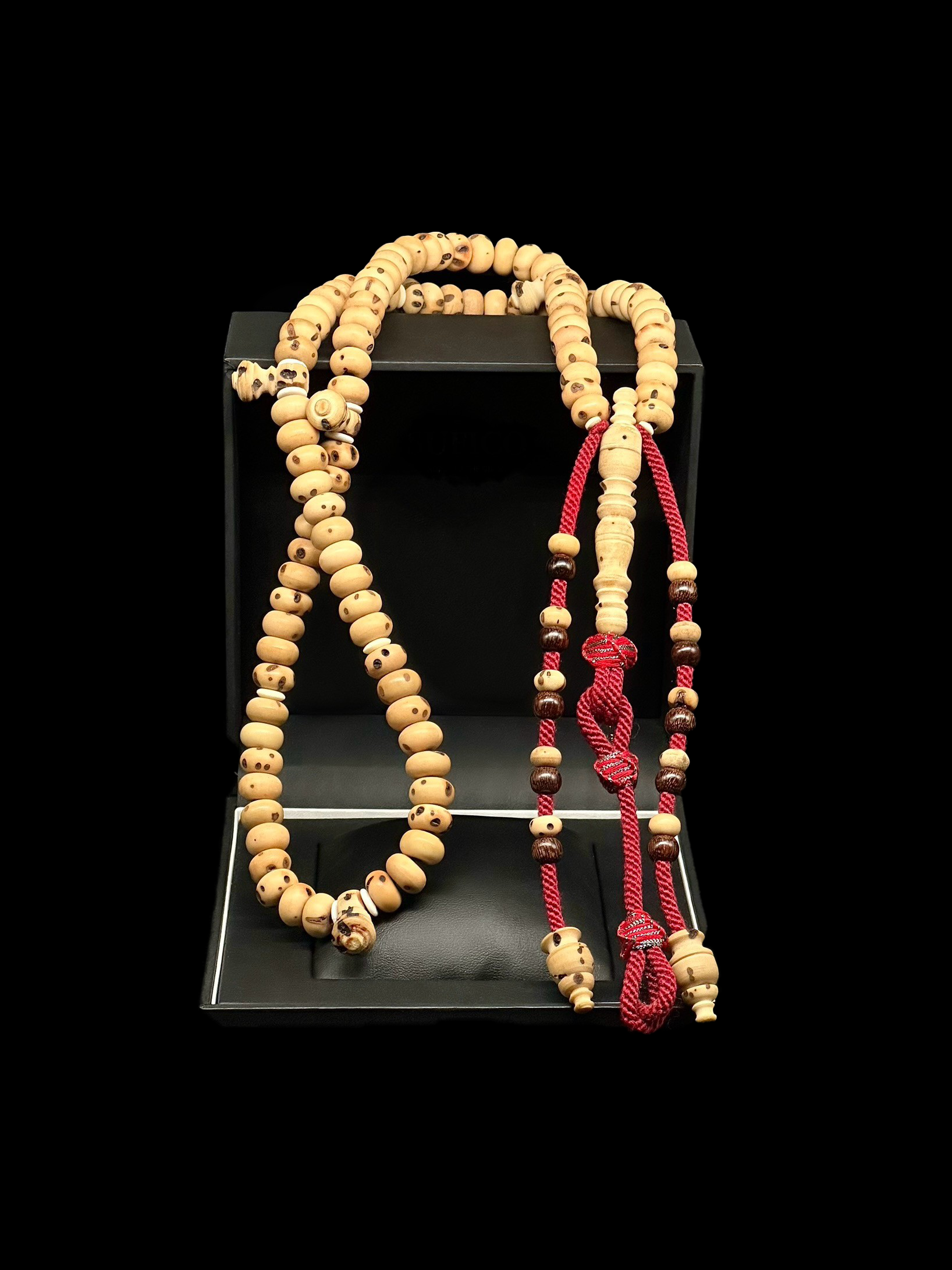 Pure Moroccan Oud Salib Tasbih