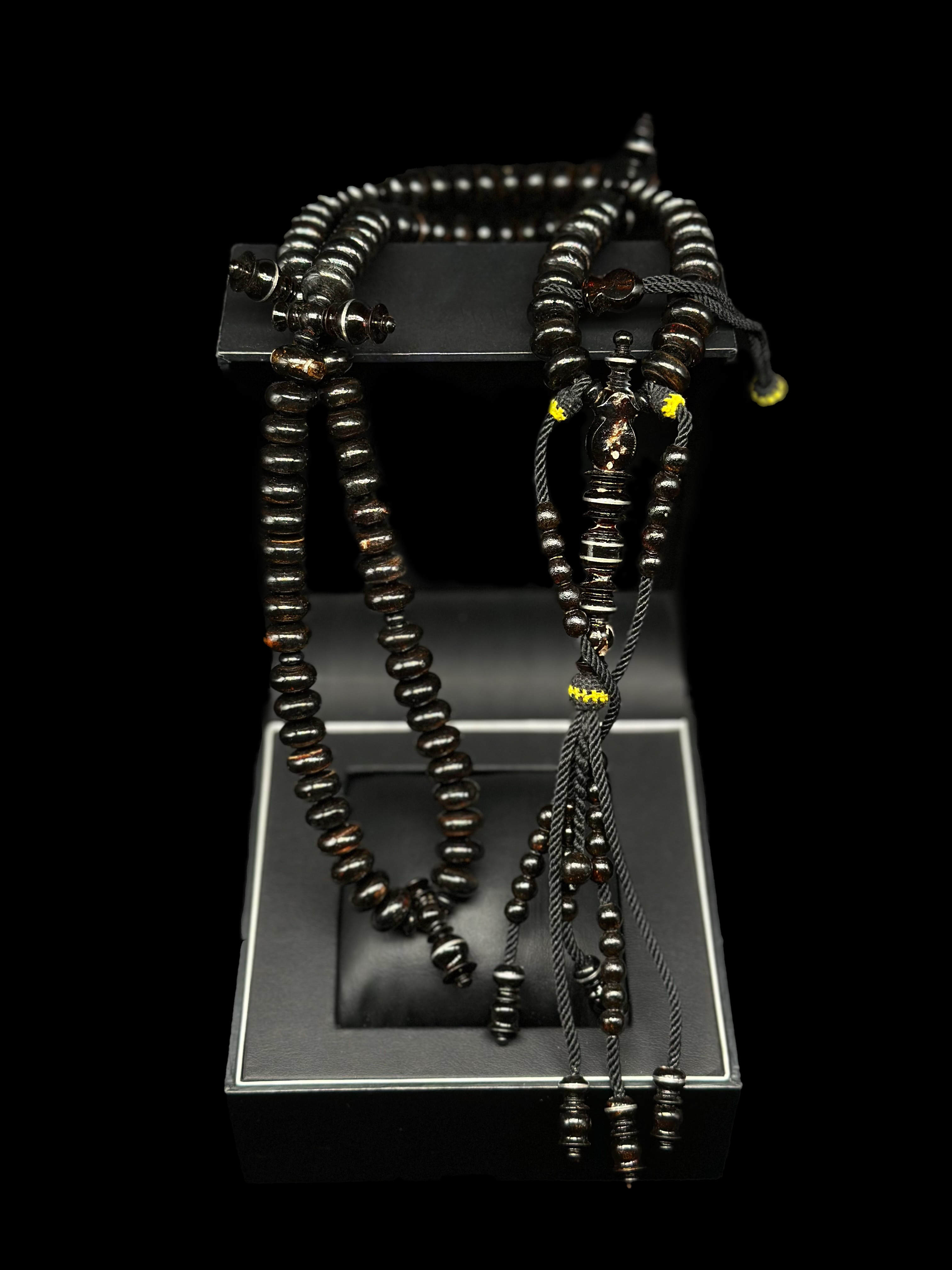 Pure Black Yusr Tasbih