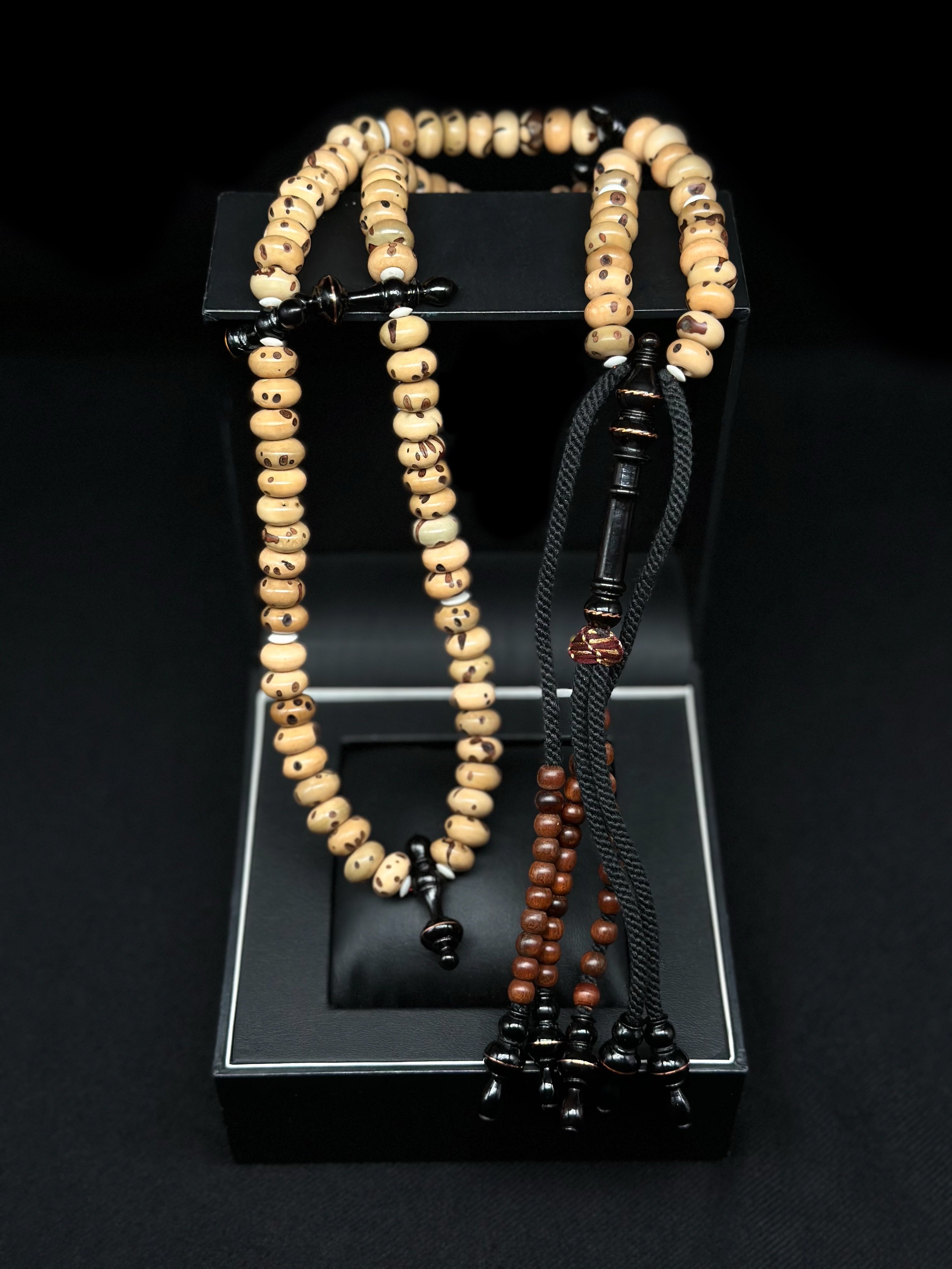 Oud Salib x Ebony Tasbih Prayer Beads