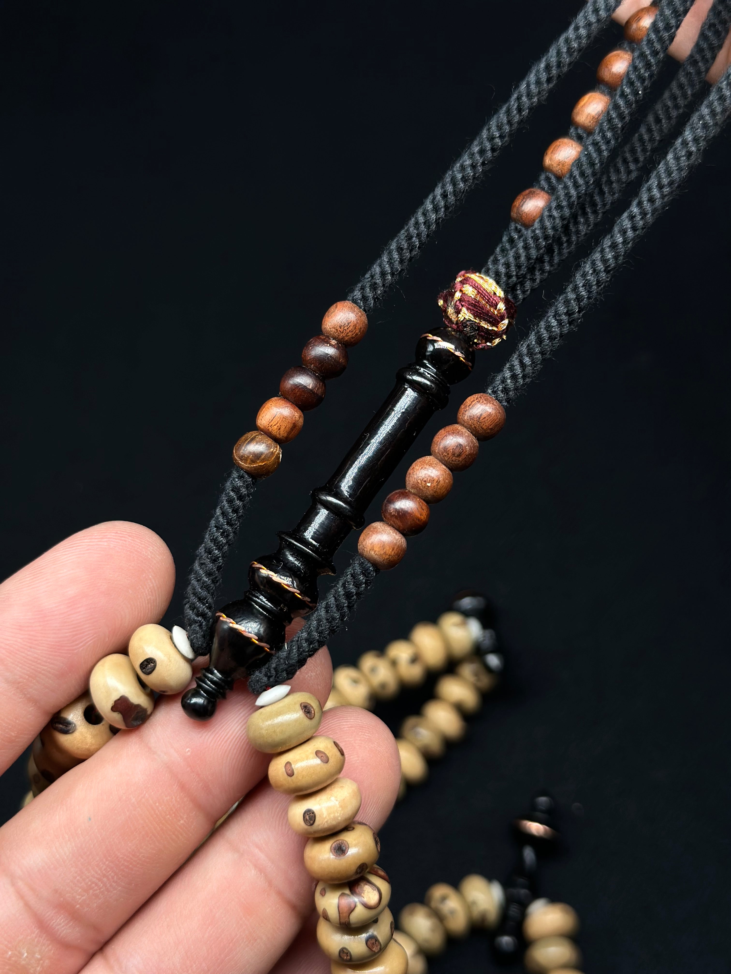 Oud Salib x Ebony Tasbih Prayer Beads