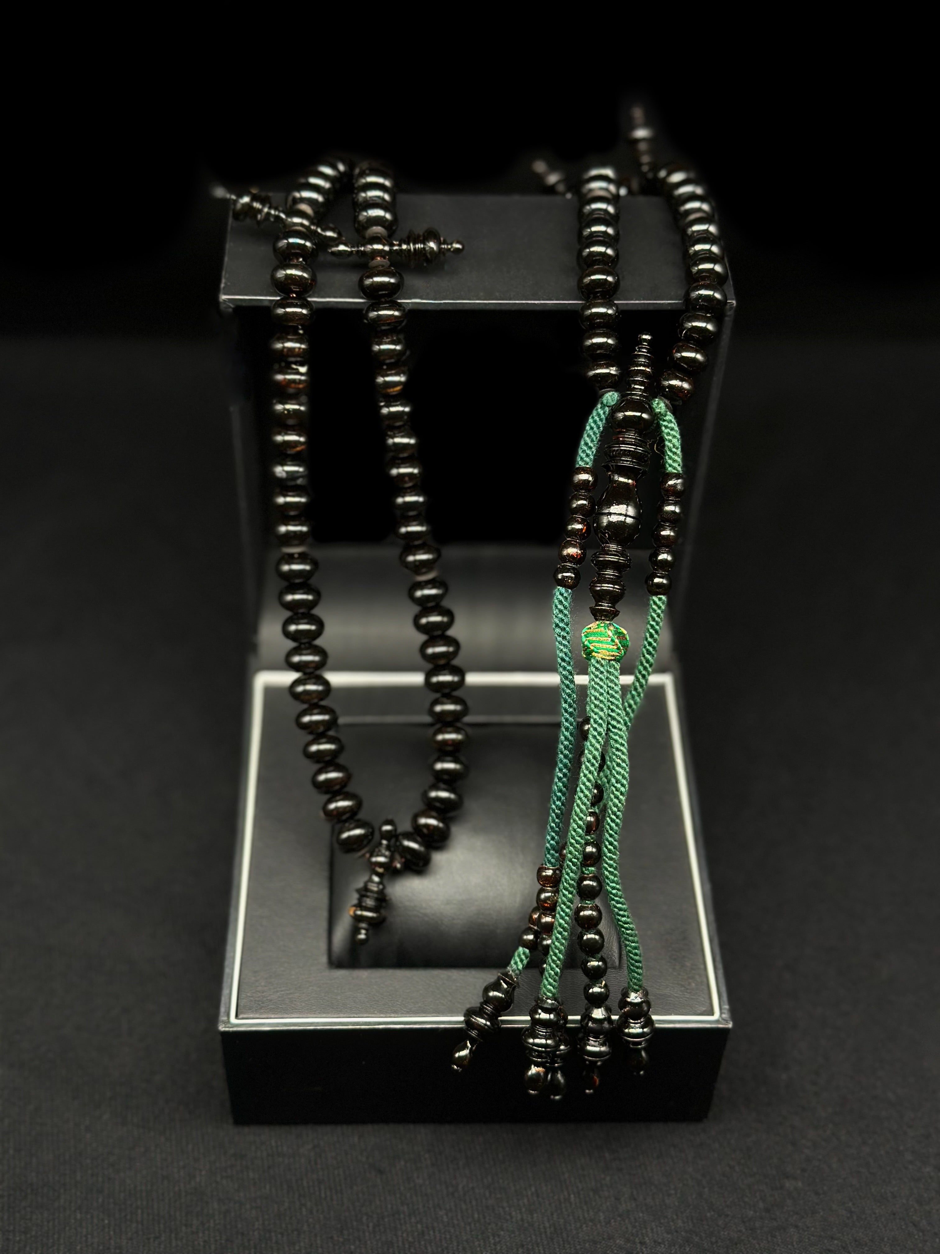 Pure Black Yusr Tasbih