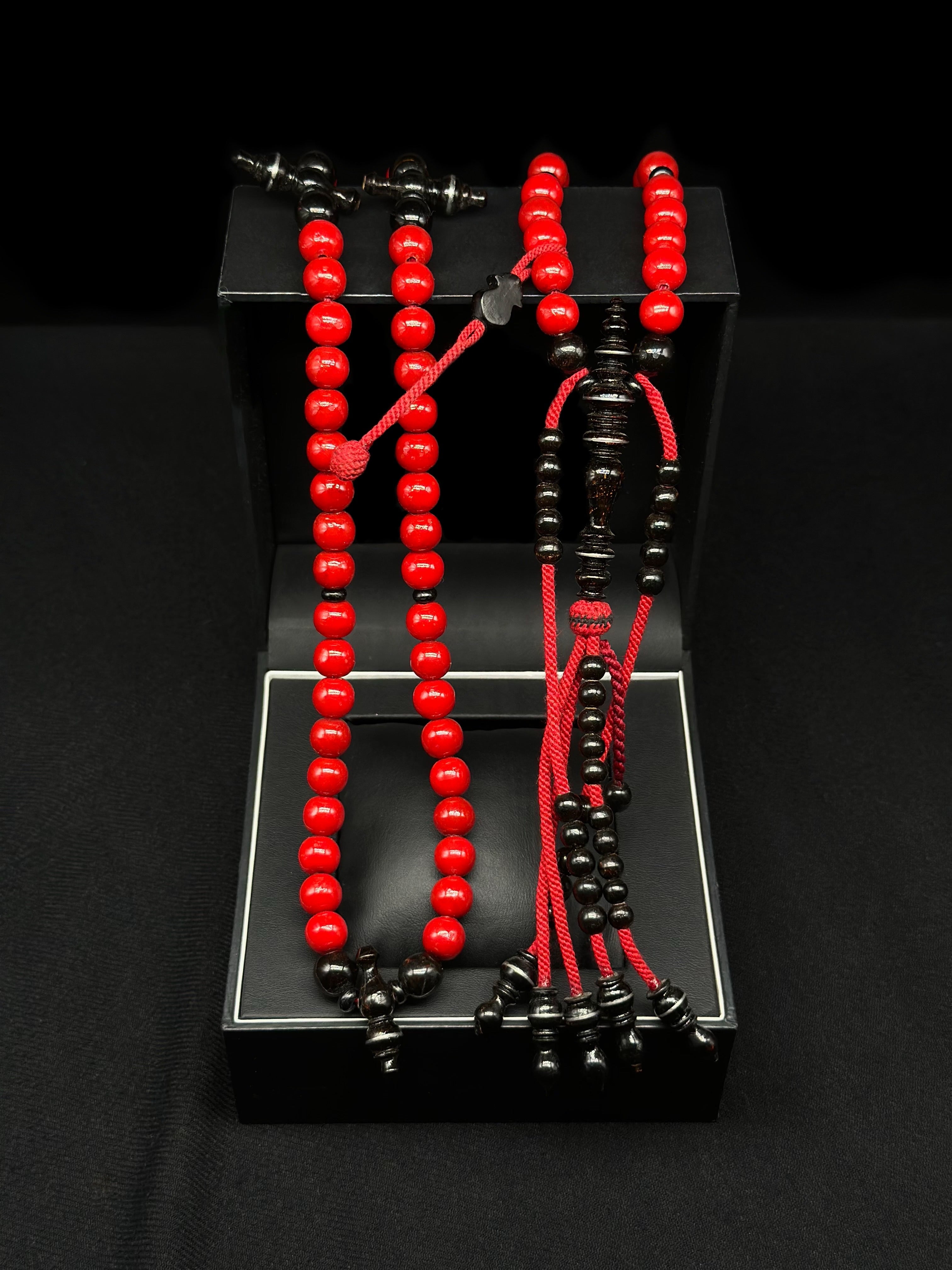 Red Marjan x Black Yusr Tasbih
