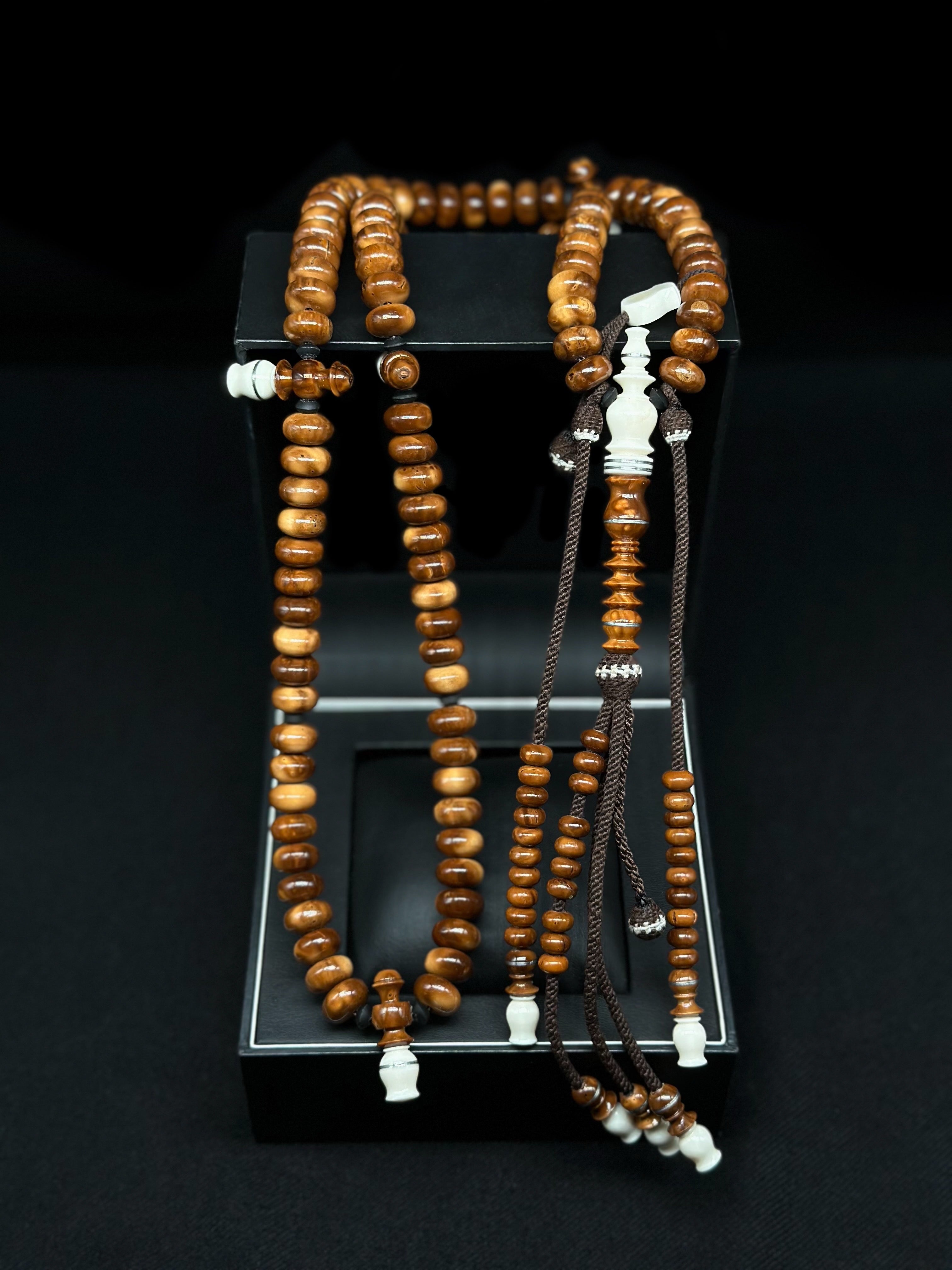 Pure Kuka x Cow Bone Tasbih With Prophetic Sandal