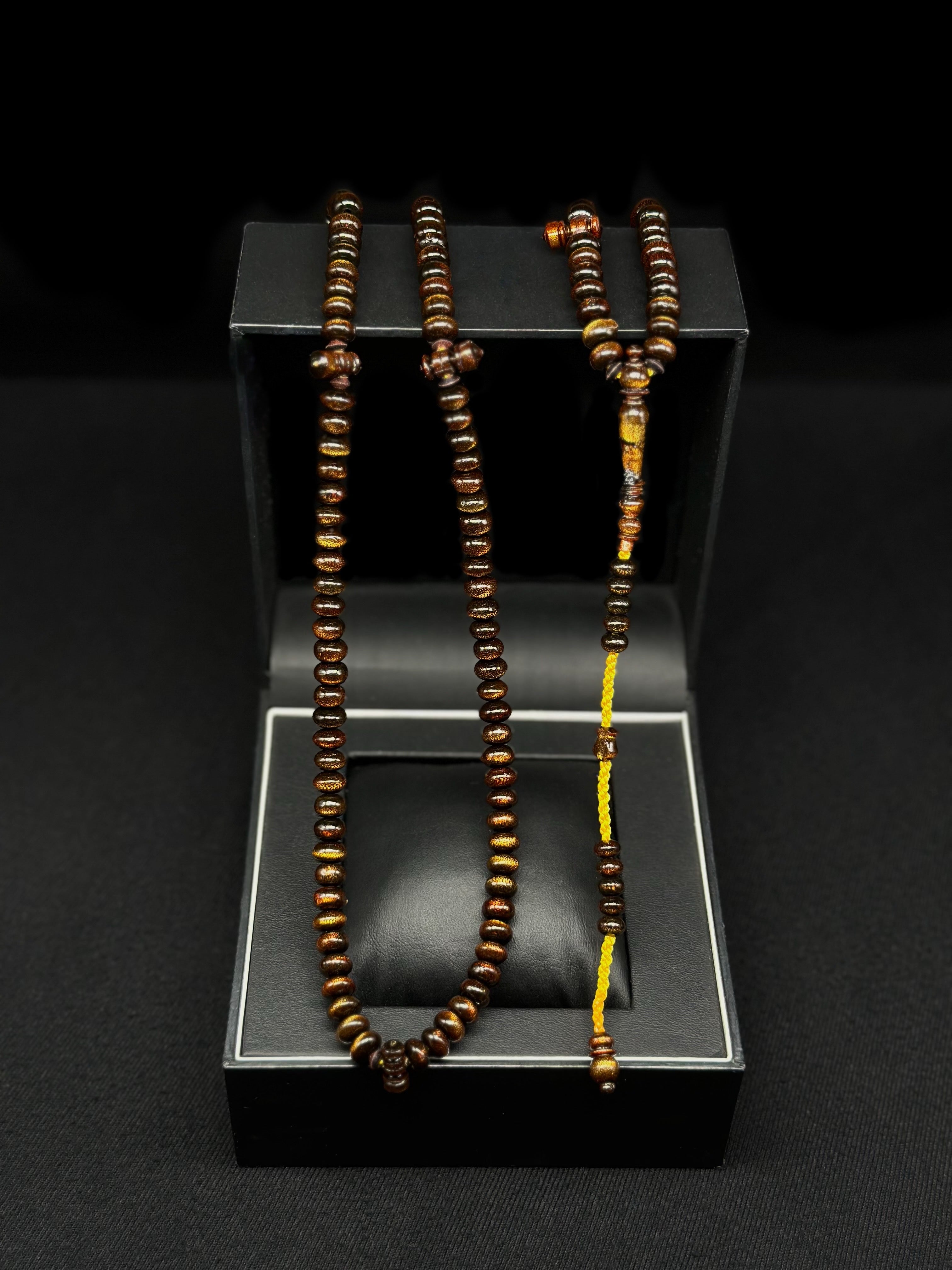 Pure Gold Yusr Tasbih 200 With Prophetic Sandal