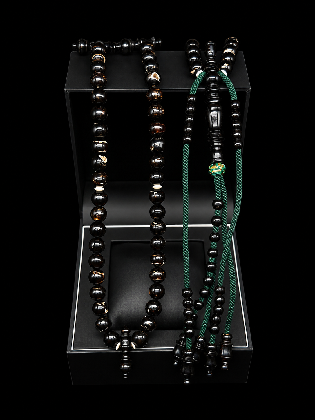 Pure Black Yusr Tasbih (L)