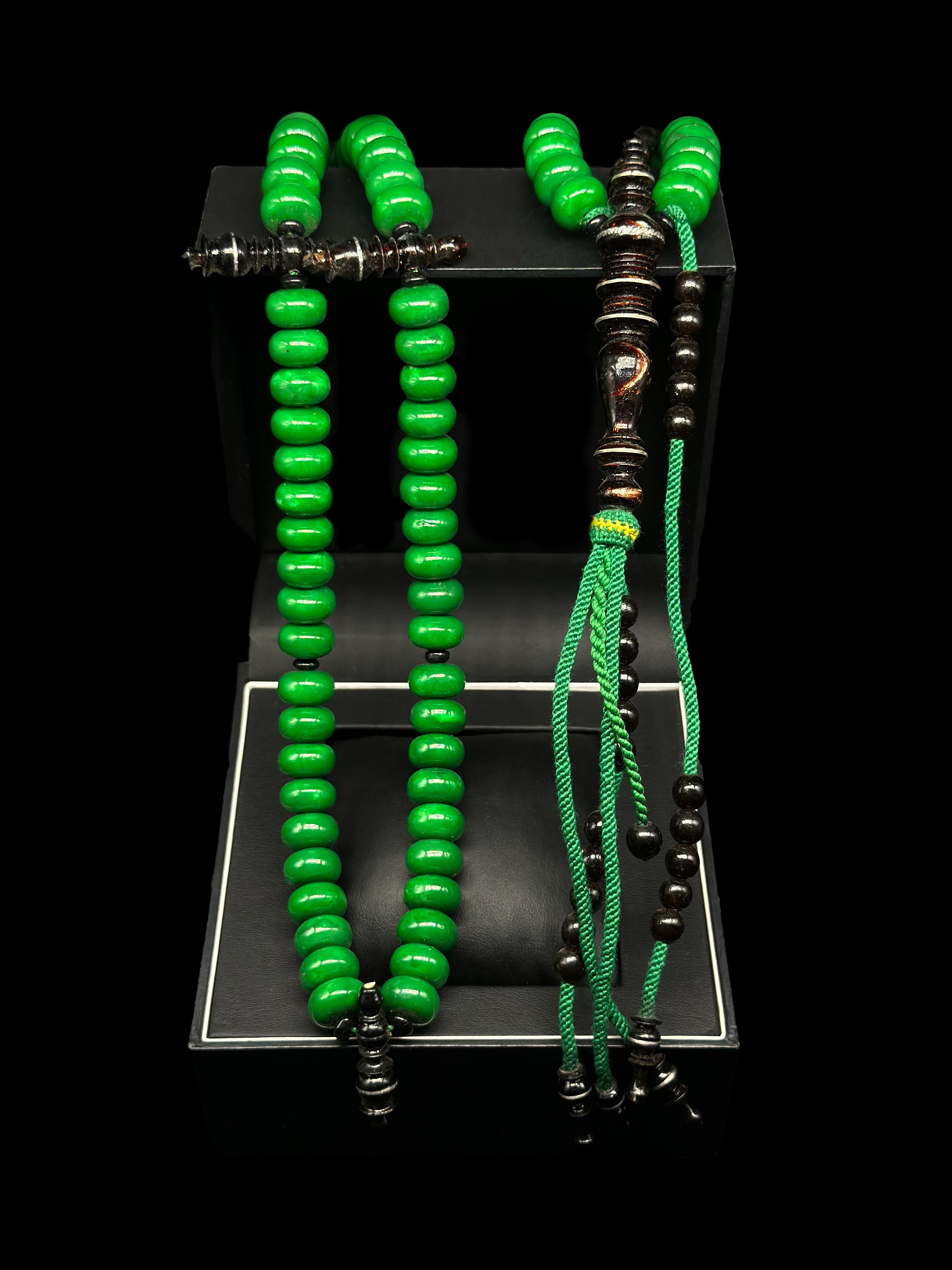 Green Marjan x Yusr Tasbih