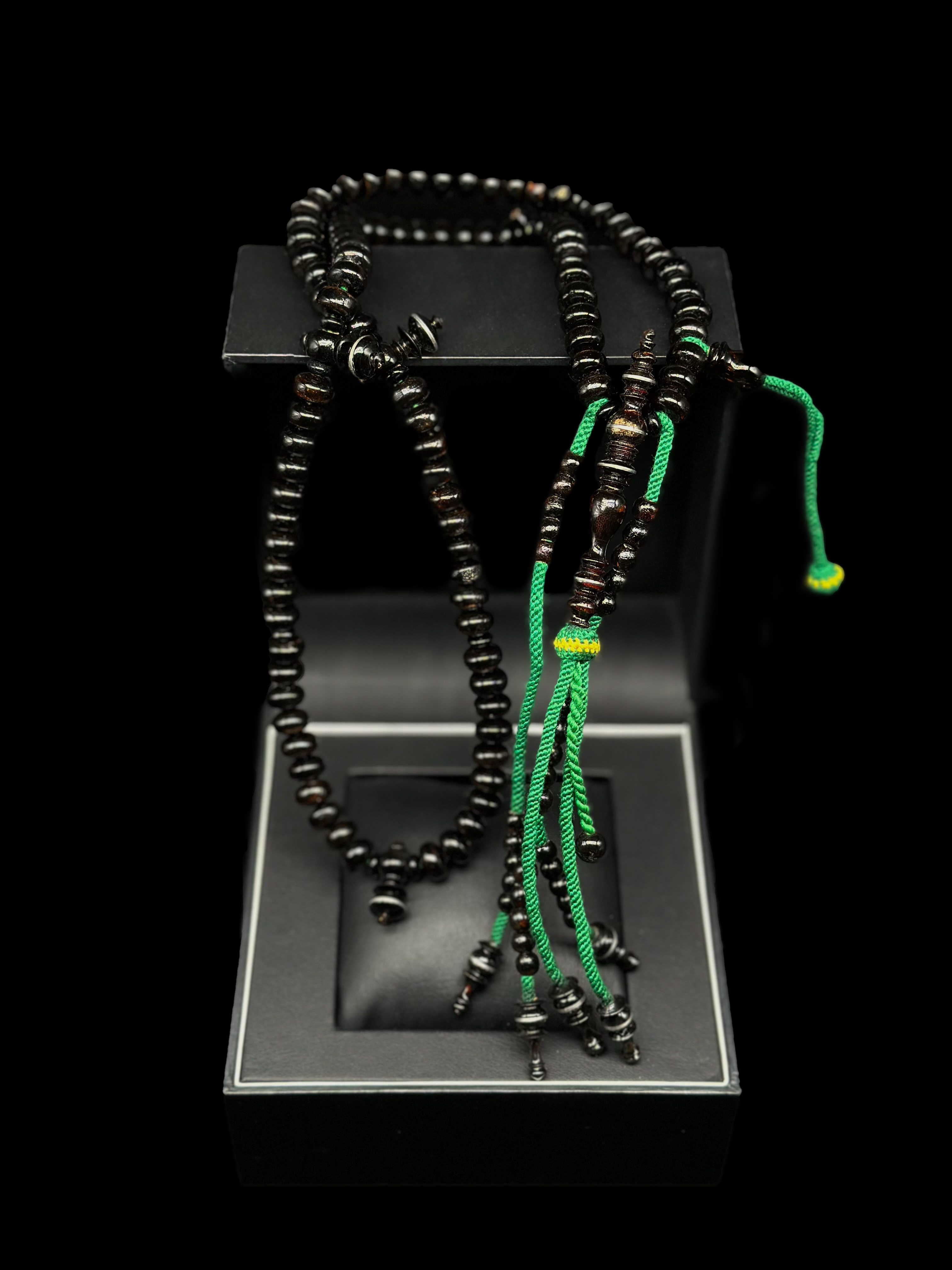 Pure Black Yusr Tasbih