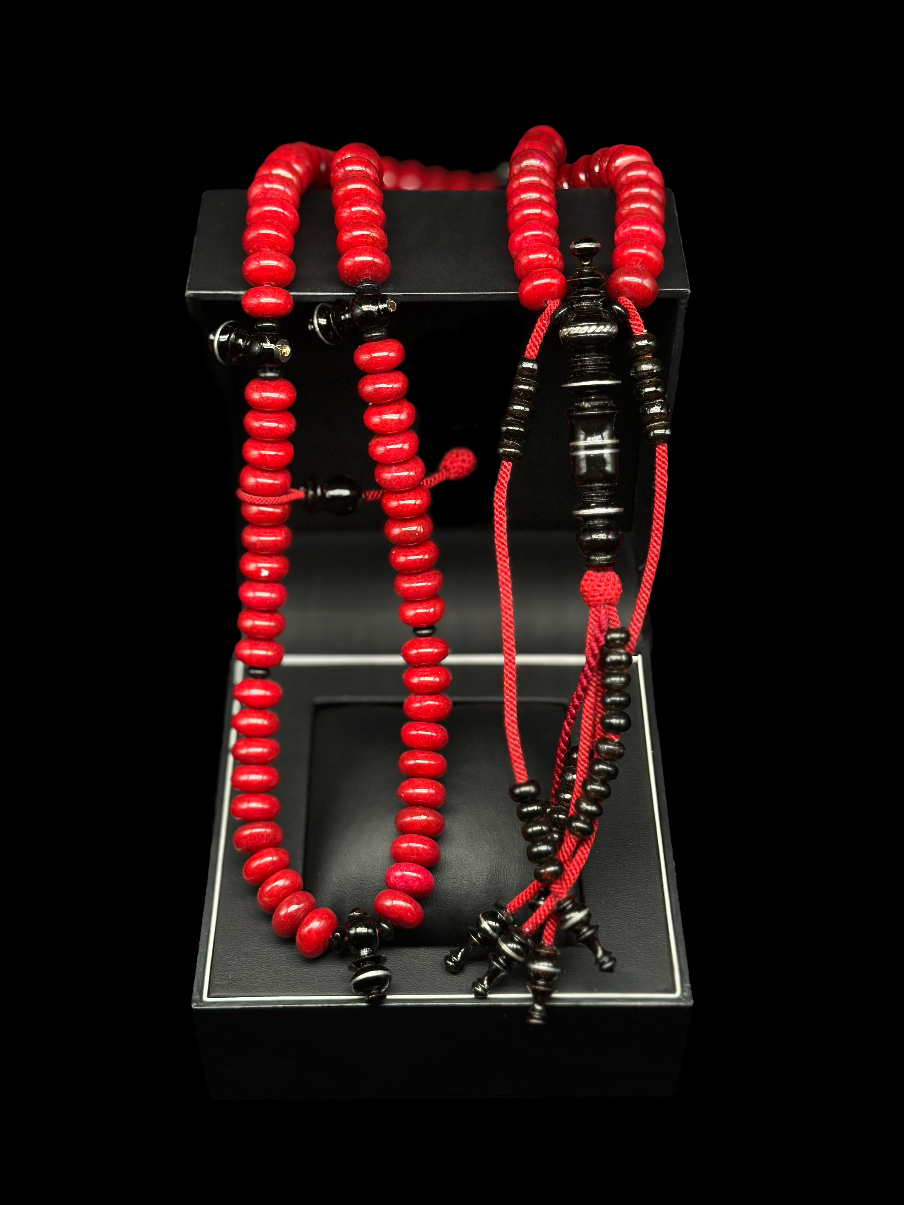 Red Marjan x Black Yusr Tasbih
