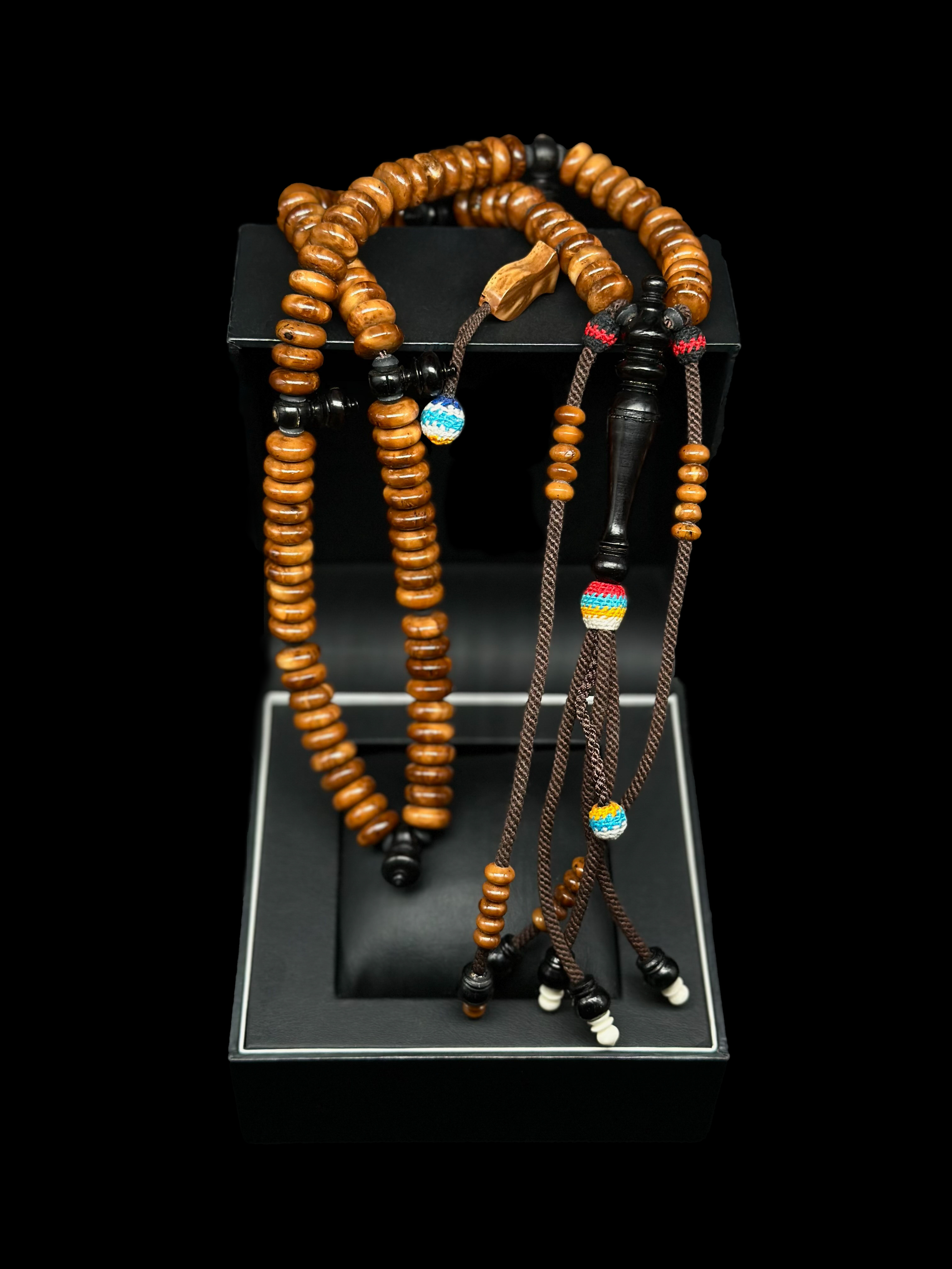 Pure Kuka x Ebony Tasbih Habib Umar Model With Prophetic Sandal
