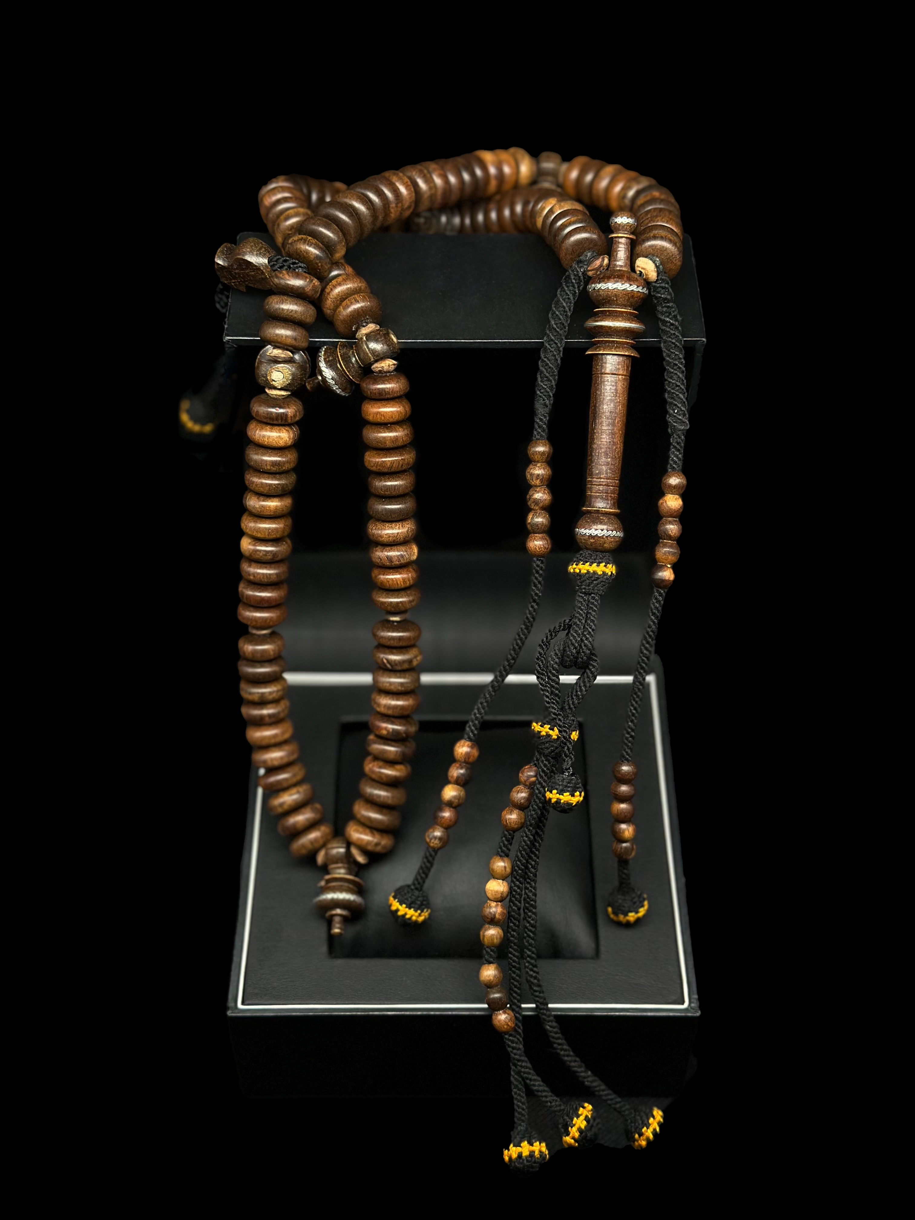 Pure Oud Agarwood Tasbih With Prophetic Sandal