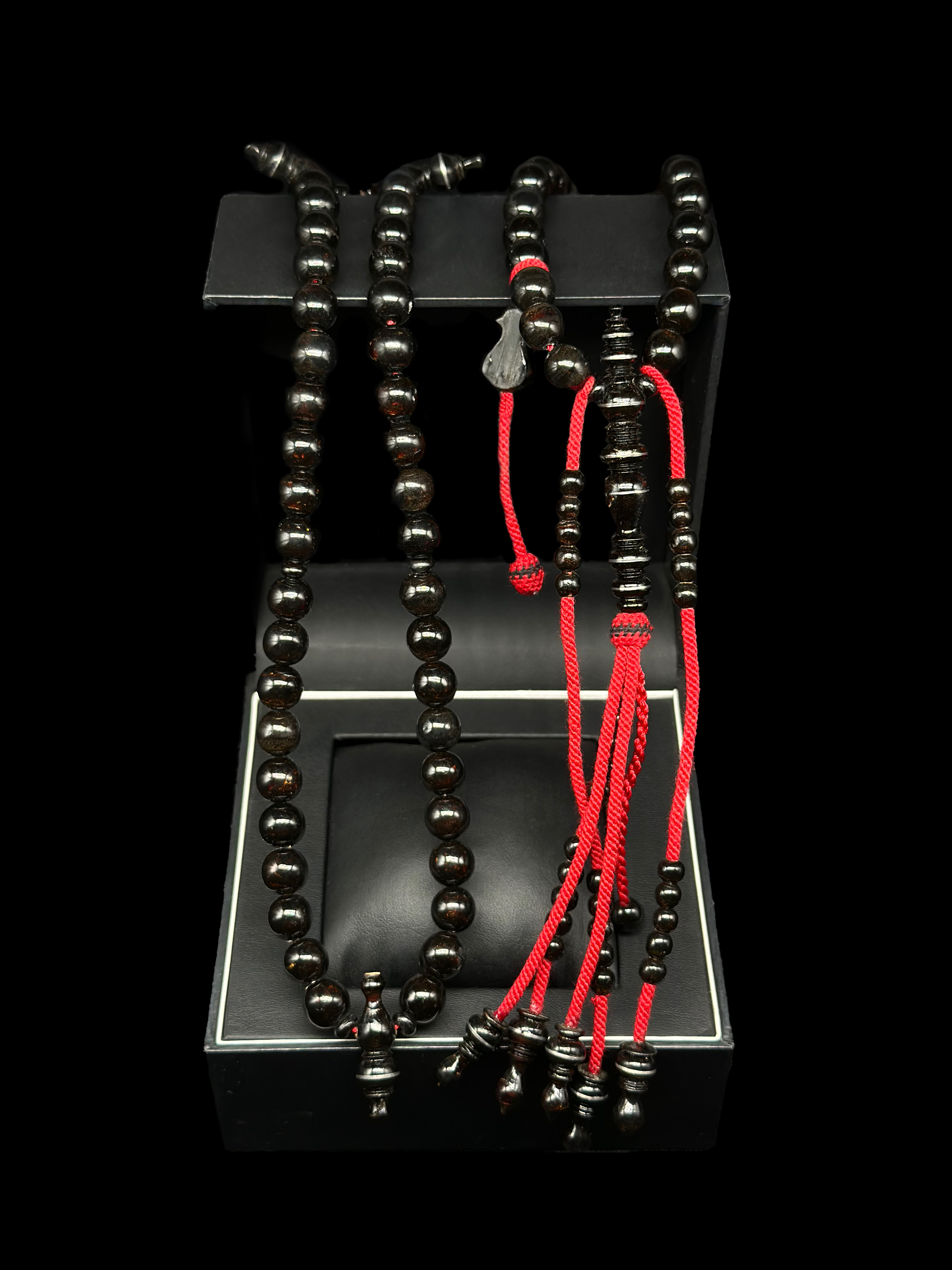 Pure Black Yusr Tasbih (L)