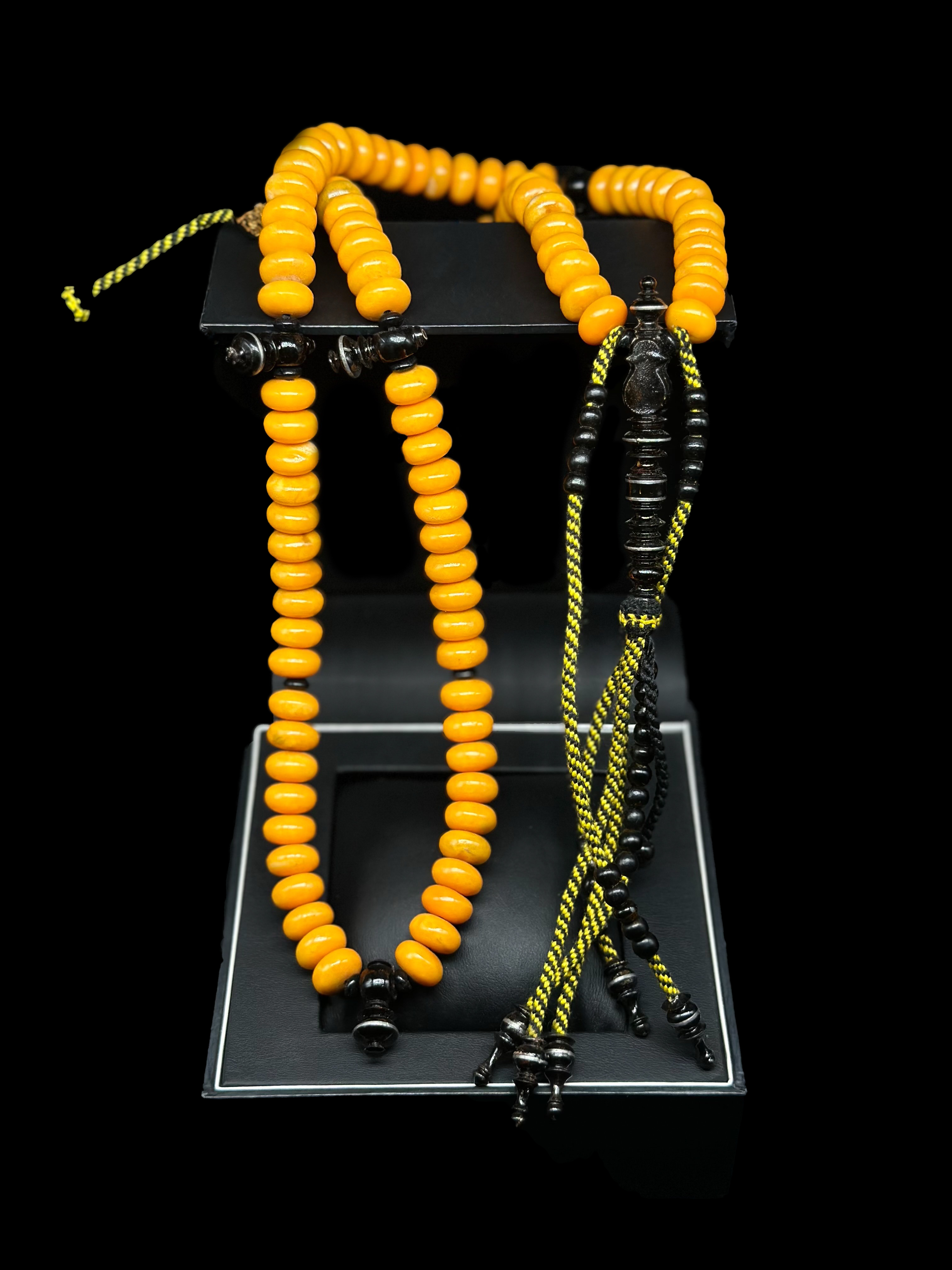 Orange Marjan x Yusr Tasbih