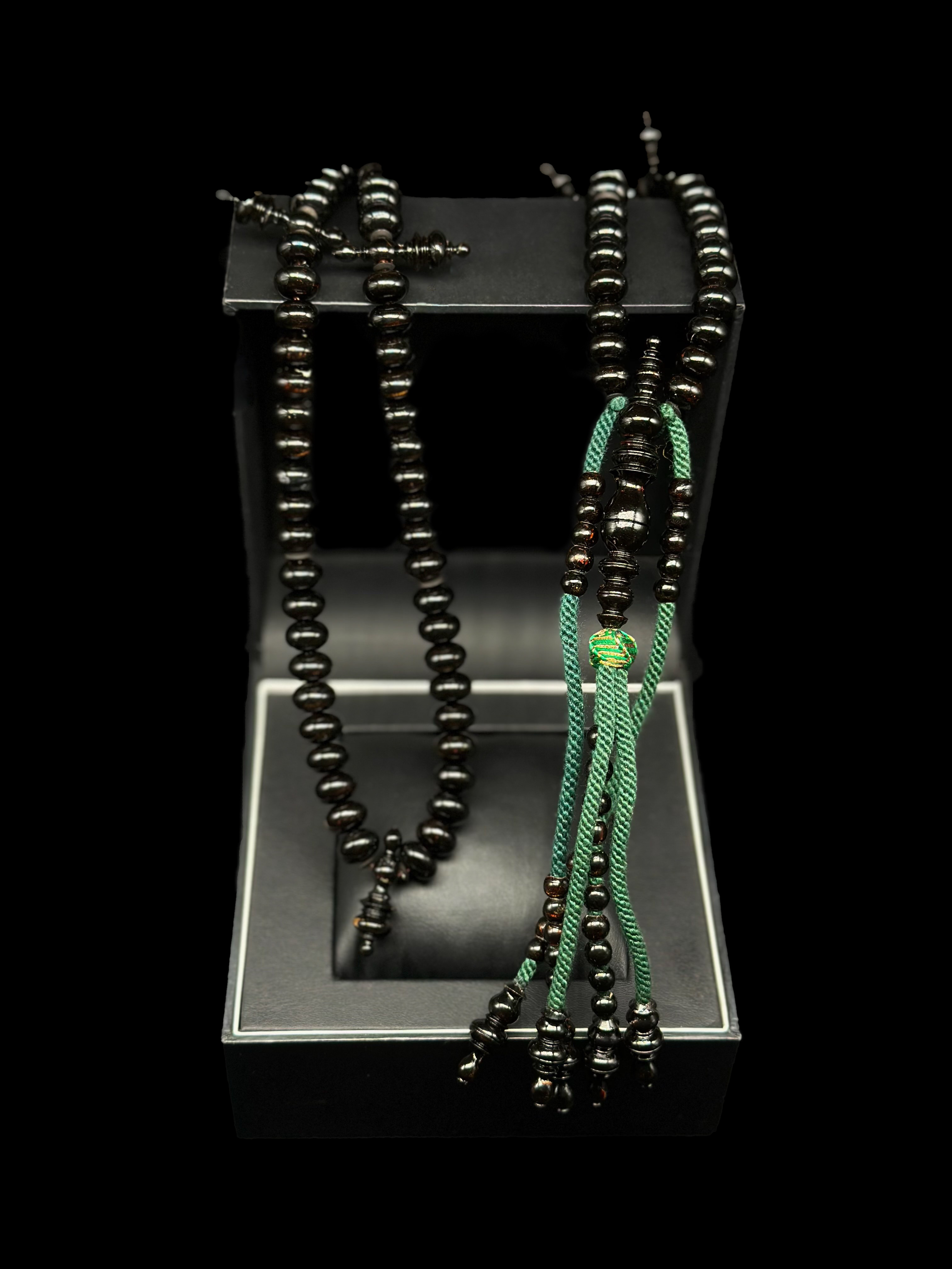 Pure Black Yusr Tasbih