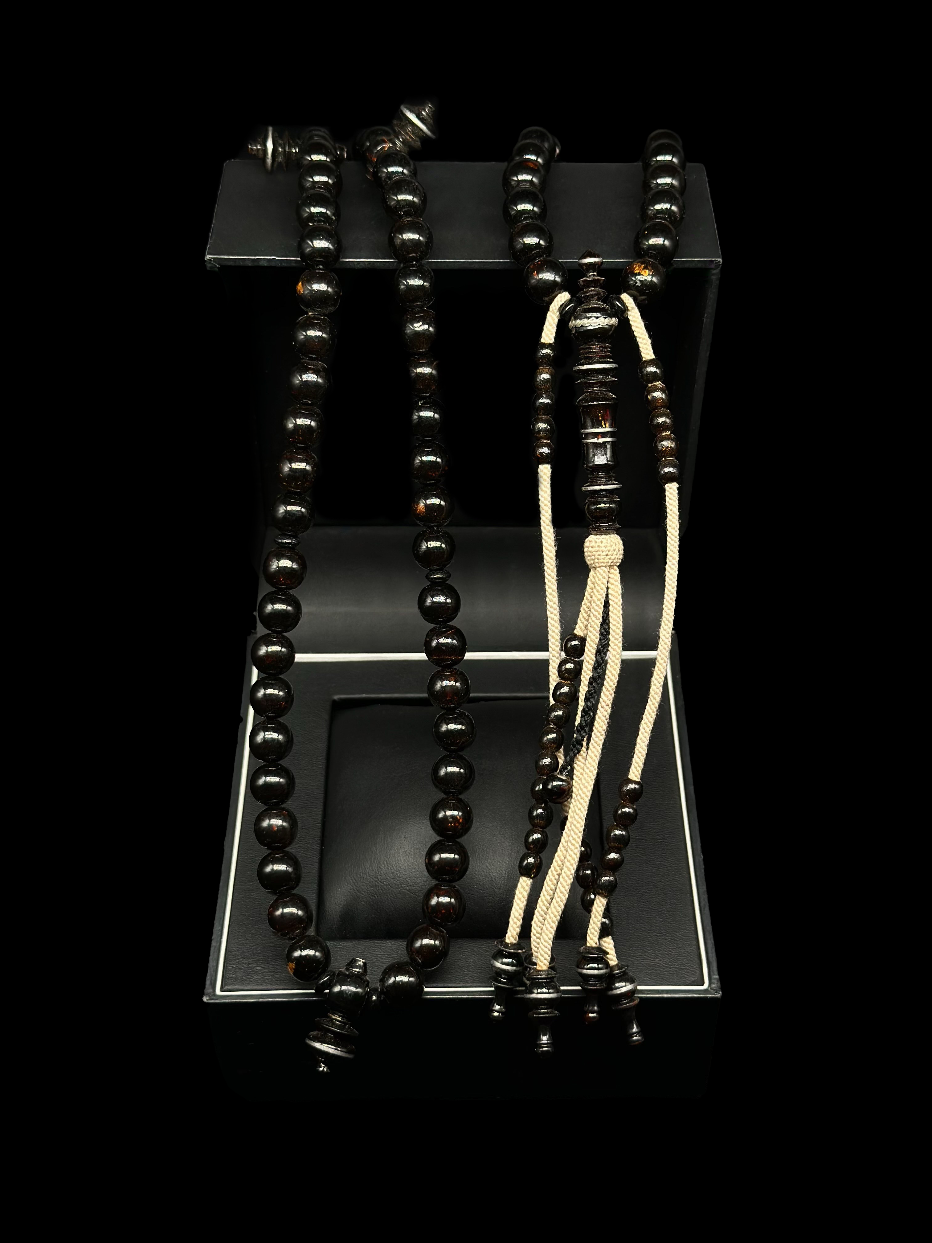 Pure Black Yusr Tasbih