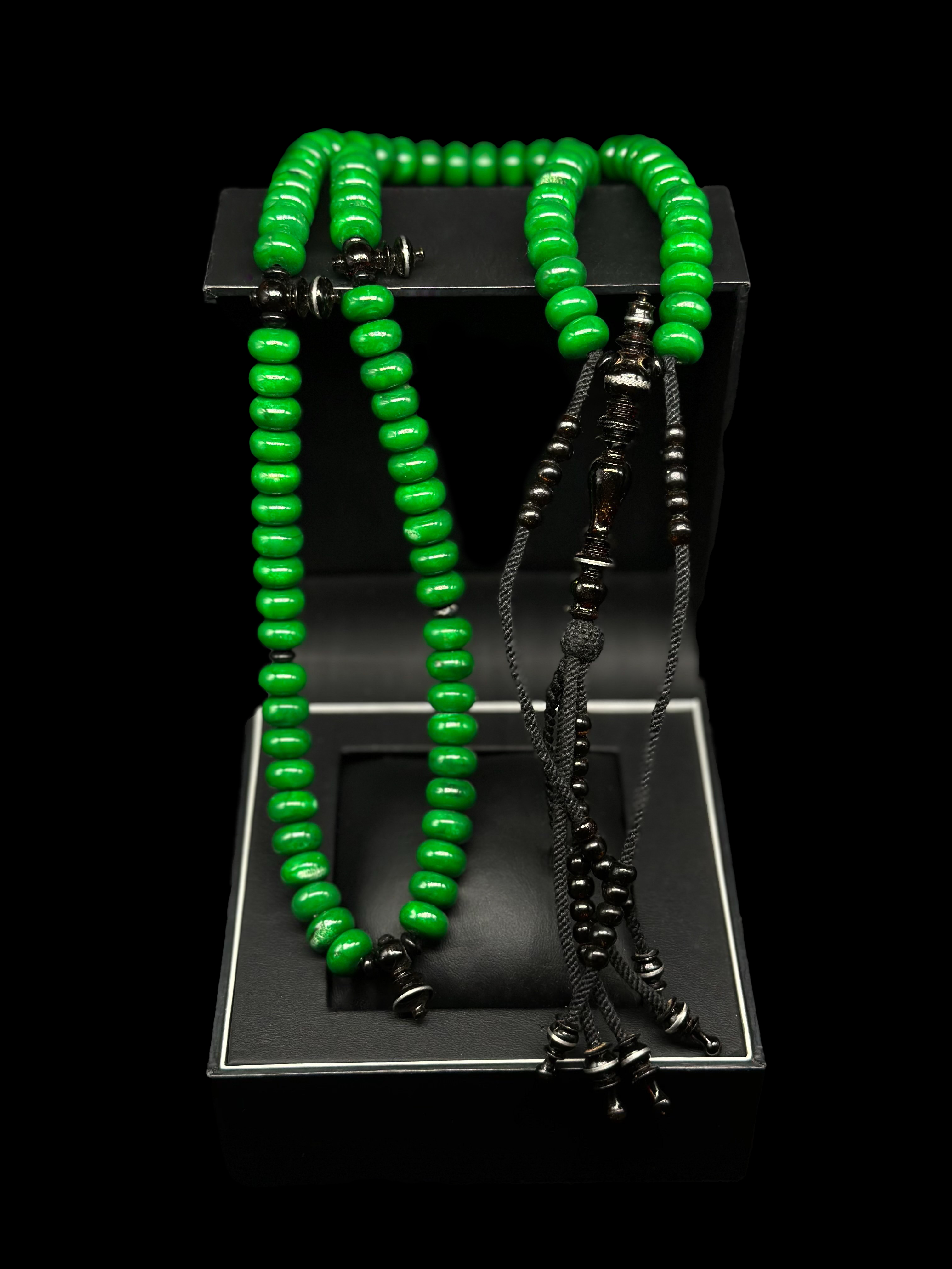 Green Marjan x Yusr Tasbih