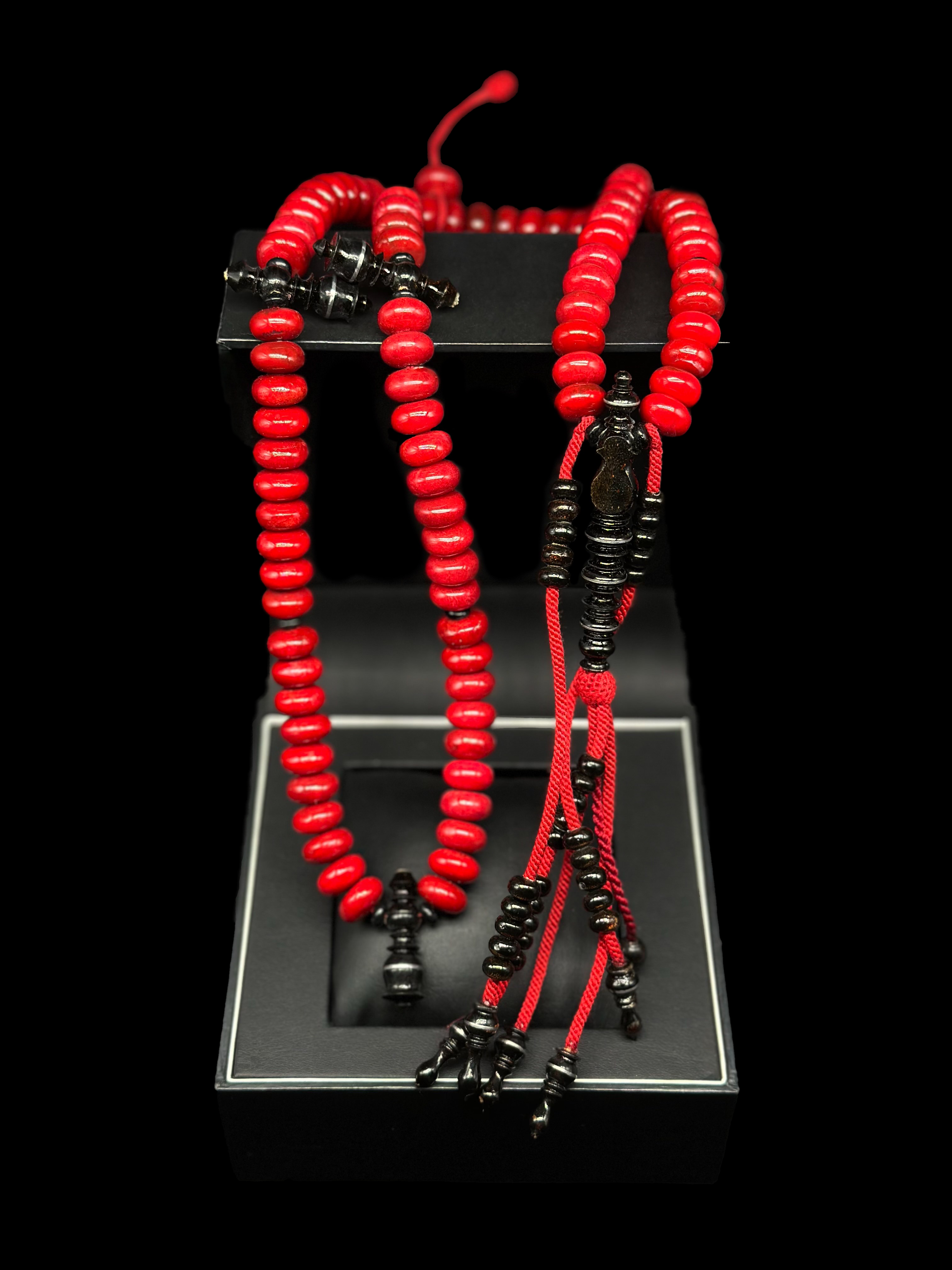 Red Marjan x Black Yusr Tasbih